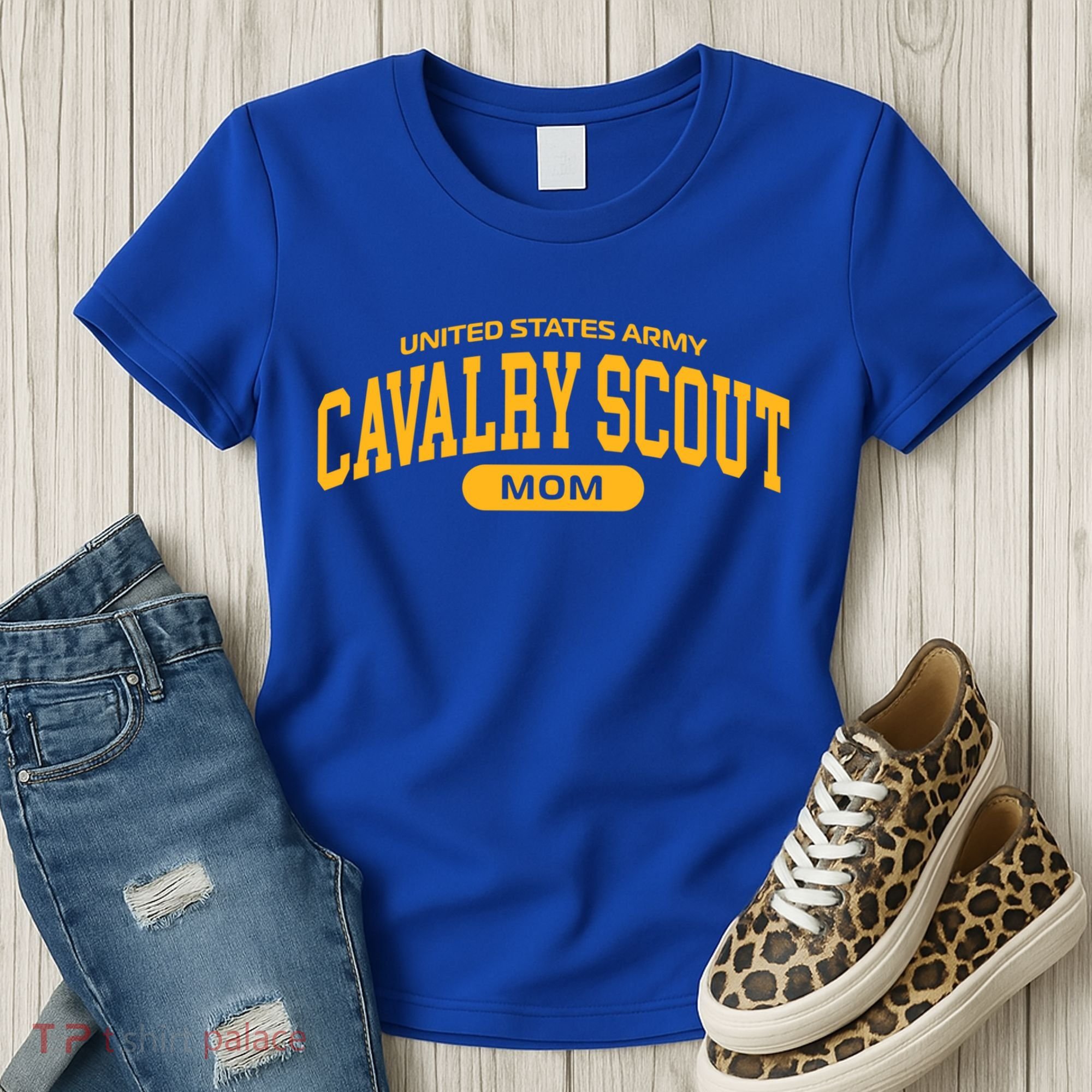 Proud Army Cavalry Scout Mom Gift Women's T-Shirt