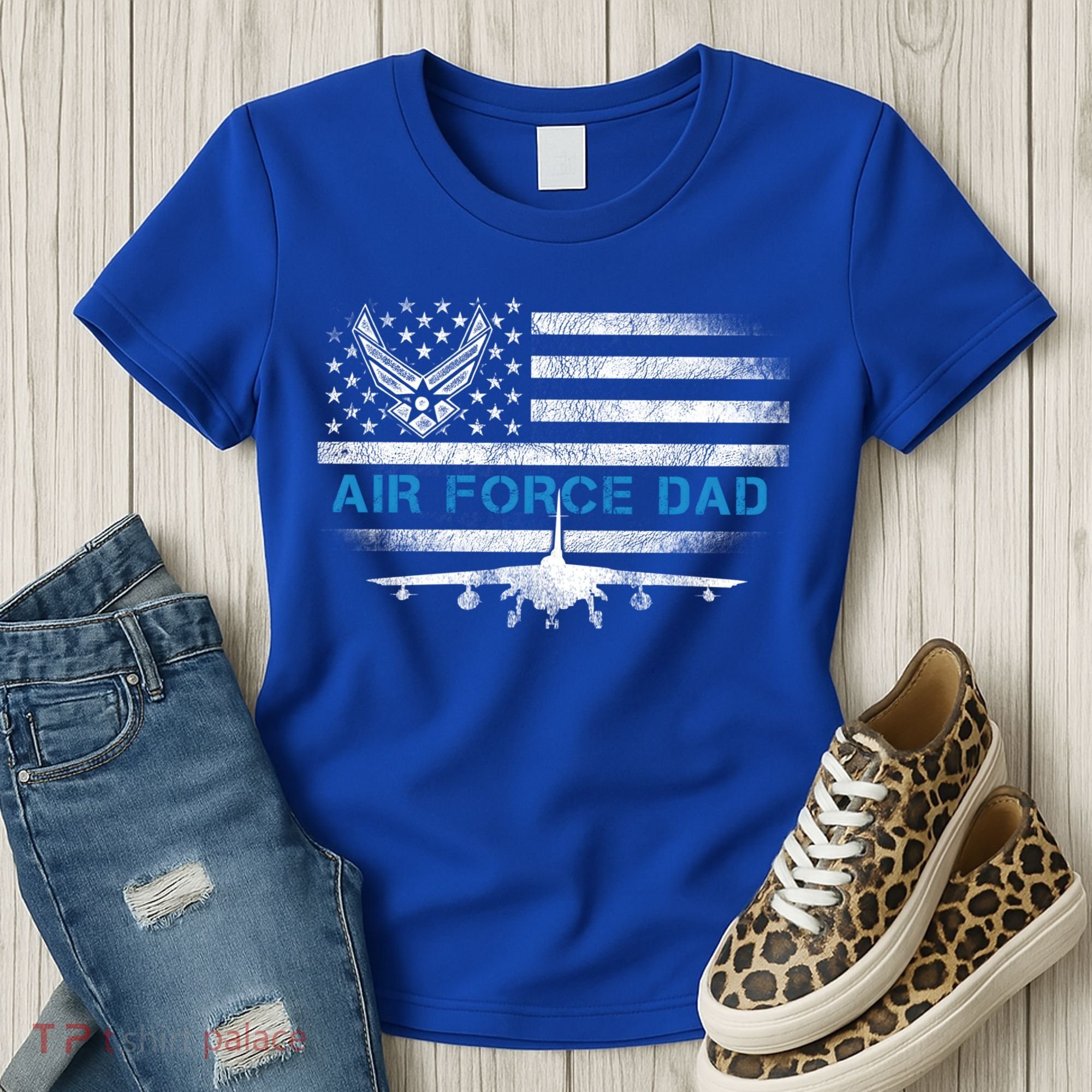 Proud Air Force Dad Cool Gift Veteran Flag Gift Great Gift Women's T-Shirt