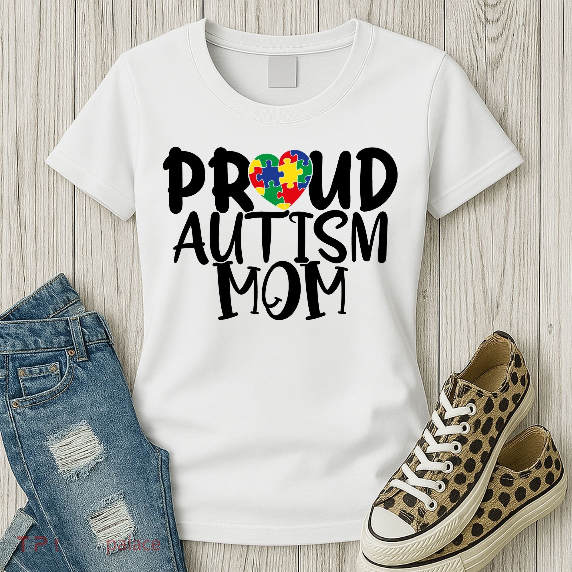 Proud Autism Mom Cute Autism Awareness Gift Women's T-Shirt