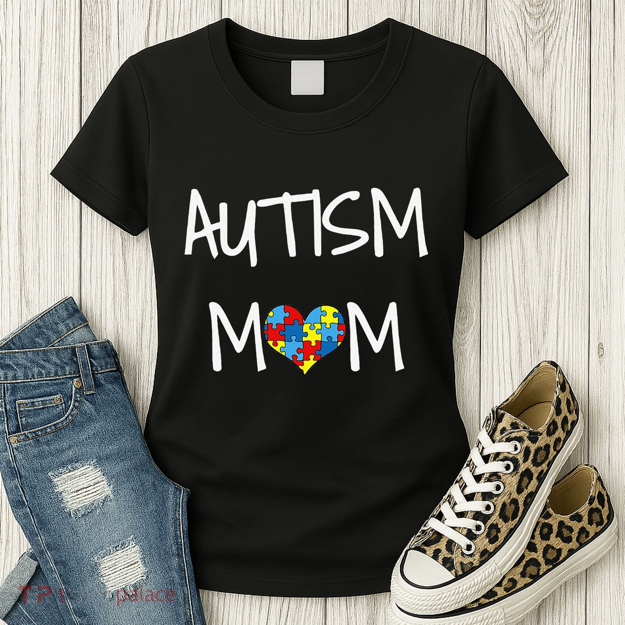 PROUD AUTISM MOM Women's T-Shirt