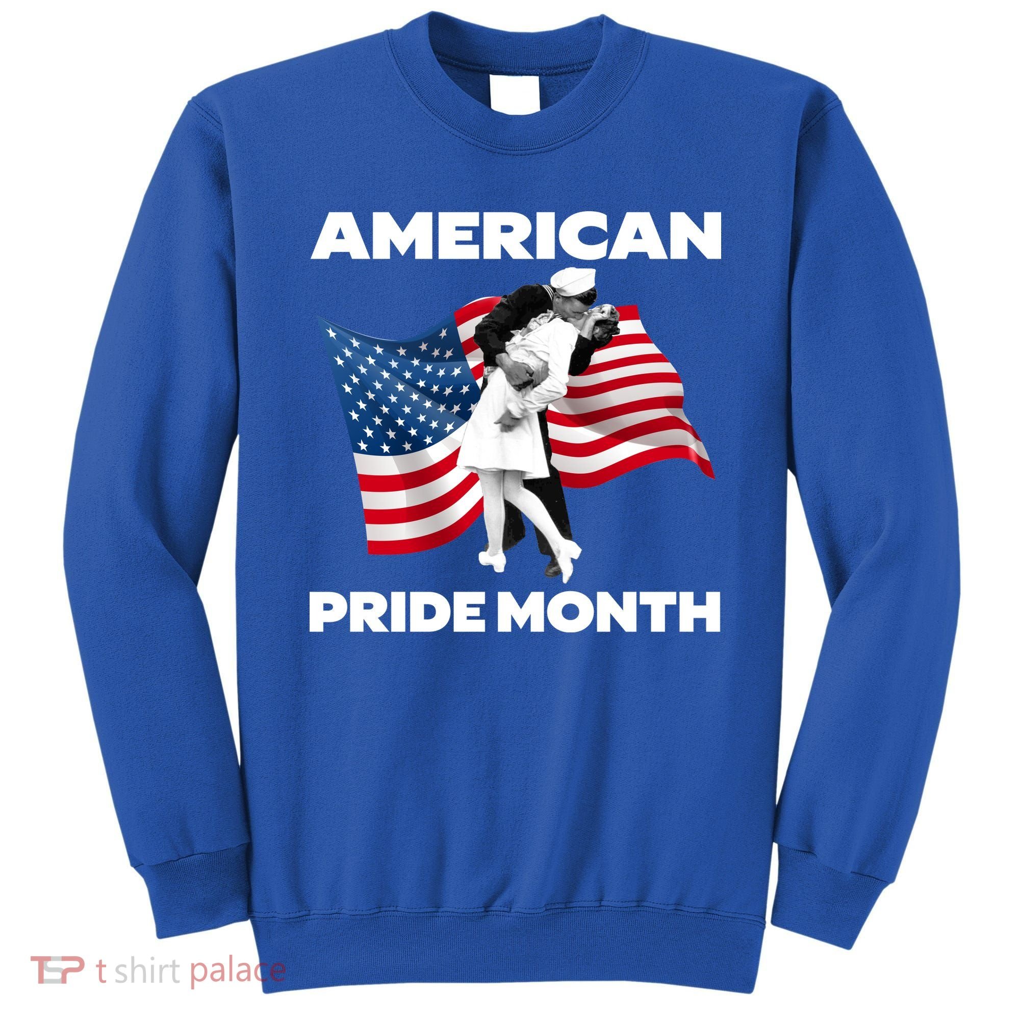 Patriotic American Pride Month Classic Wwii Soldier Kissing Nurse Sweatshirt