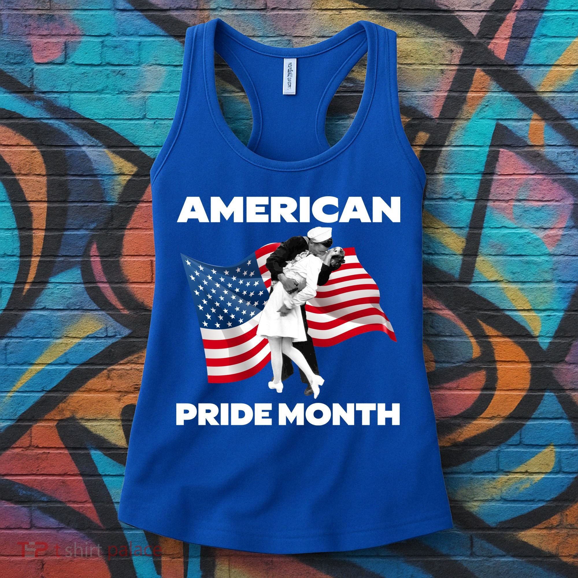 Patriotic American Pride Month Classic Wwii Soldier Kissing Nurse Women's Tank Top