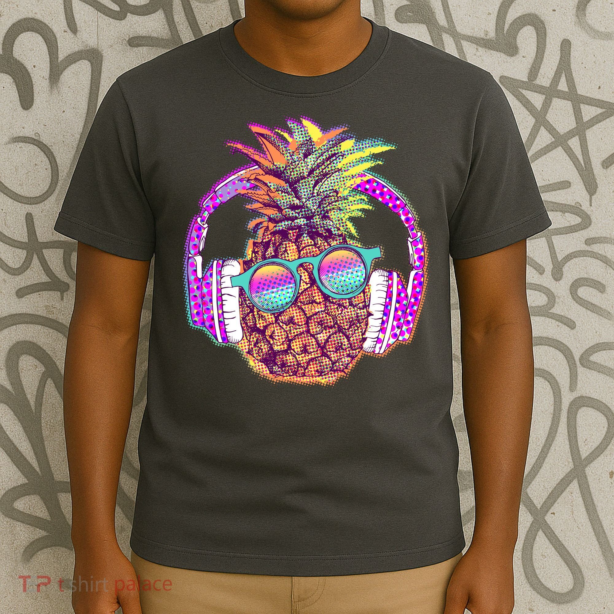 Pop Art Summer Time Headphones Pineapple T-Shirt