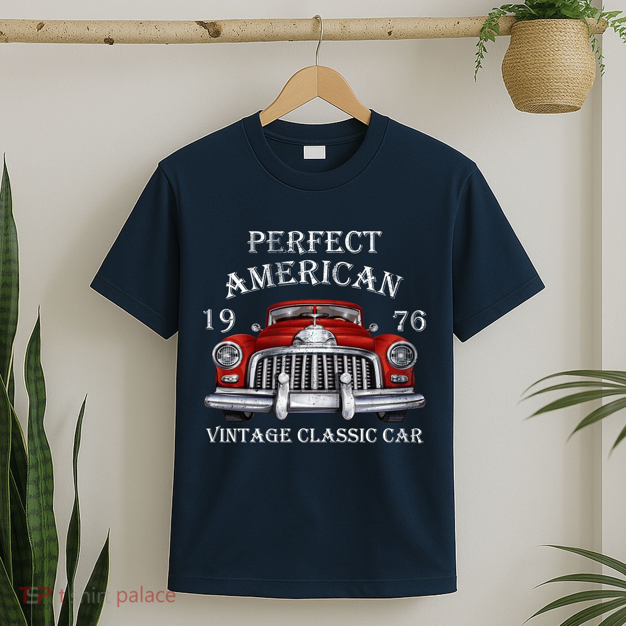 Perfect American Vintage Classic Car 1976 T-Shirt