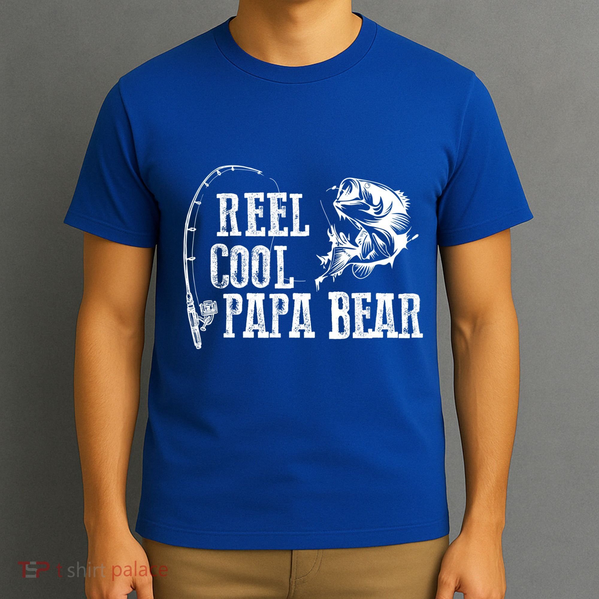 Papa Bear Fishing: Reel Cool Papa Bear Funny Gift Cute Gift T-Shirt
