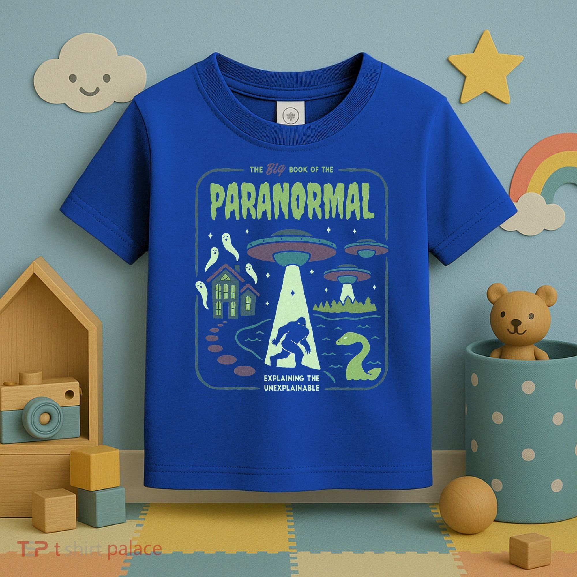 Paranormal Bigfoot Ghosts Aliens Sasquatch UFO Halloween Toddler T-Shirt