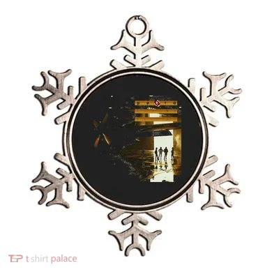 Petra Band Ornament