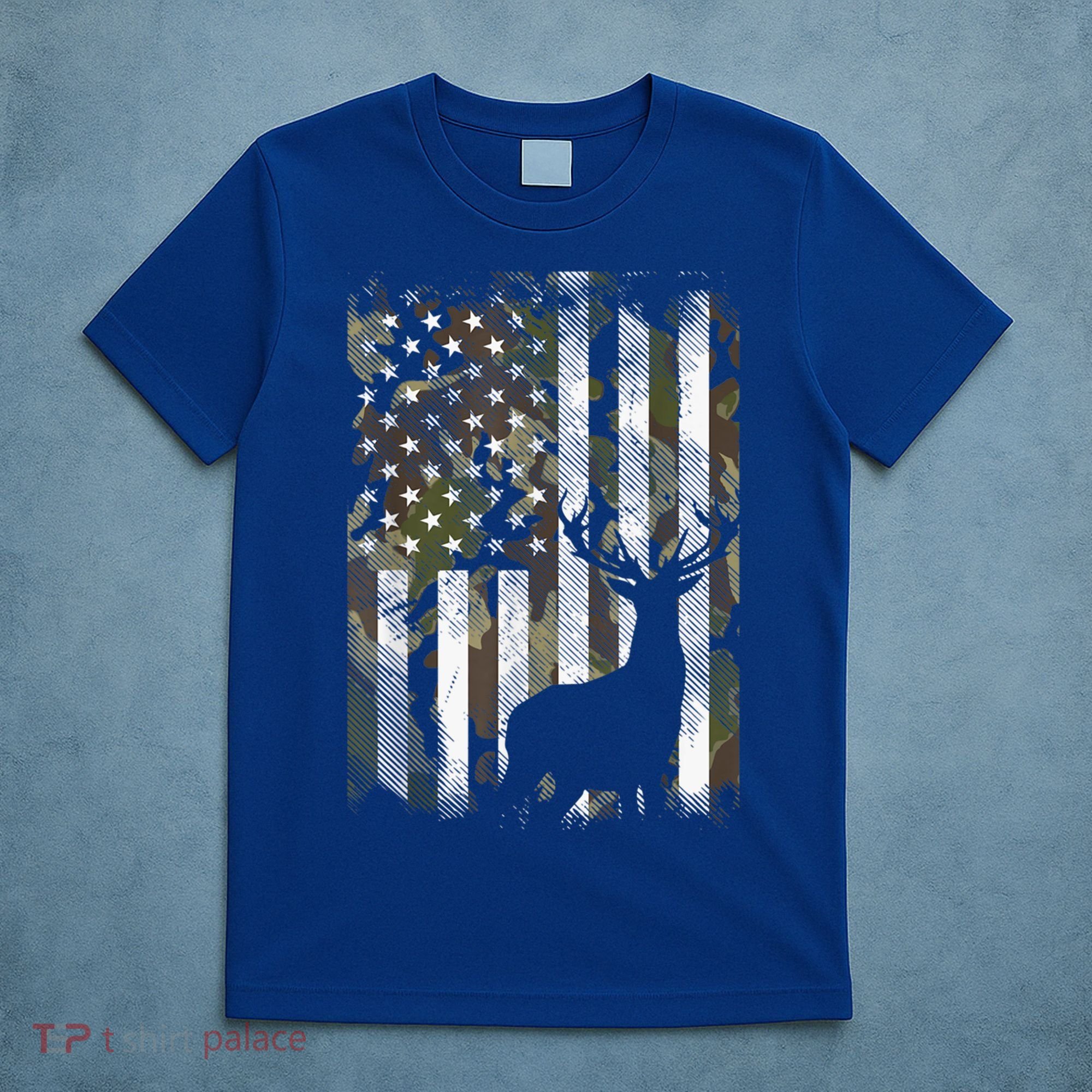 Patriotic Camo American Flag Deer Hunter Hunting Gift T-Shirt