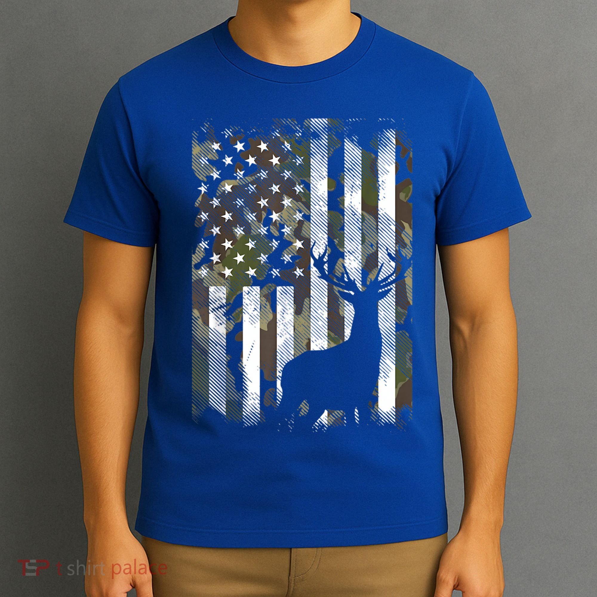 Patriotic Camo American Flag Deer Hunter Hunting Cute Gift T-Shirt
