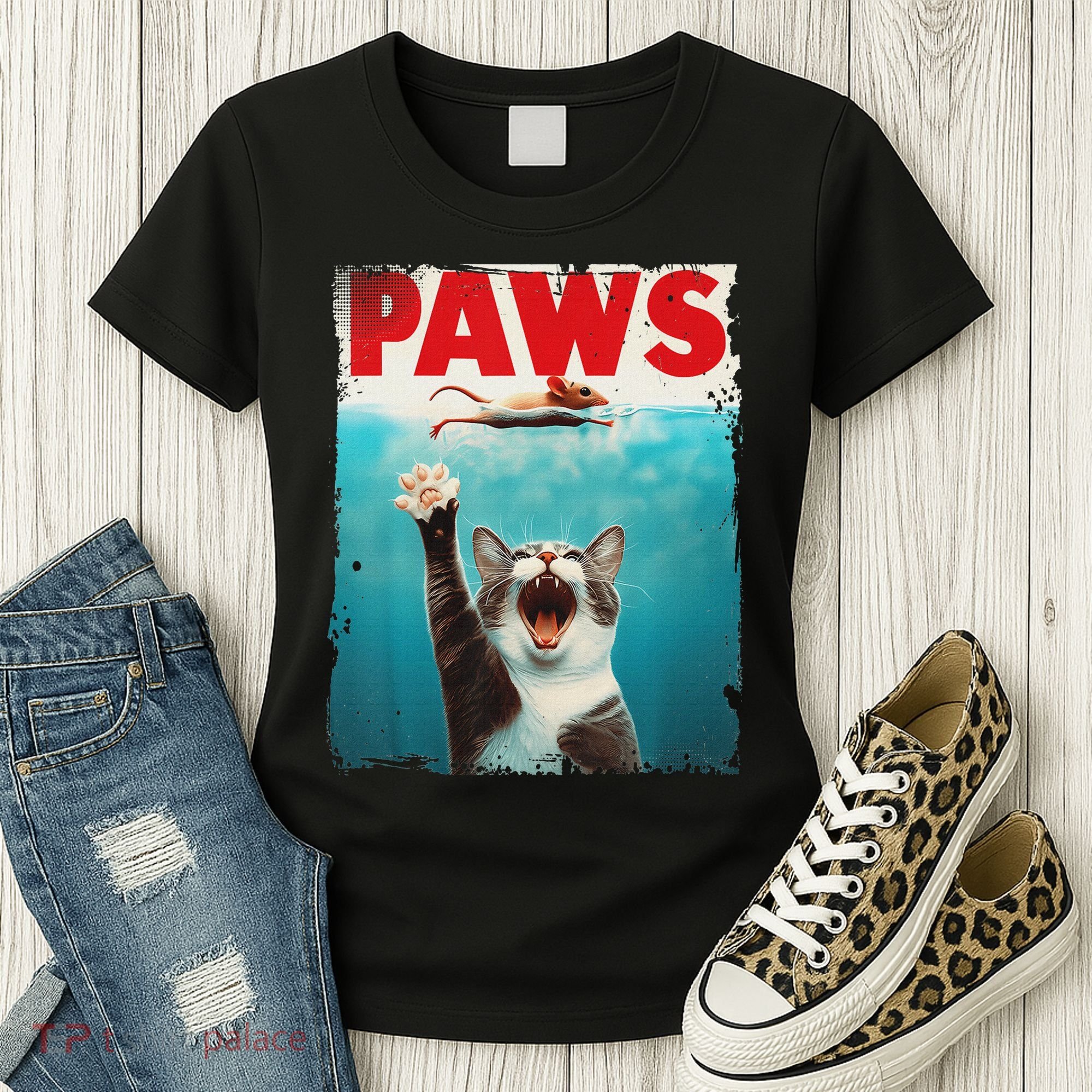 Paws Cat Mouse Parody Cat Shark Chasing Mouse Kitten Women's T-Shirt