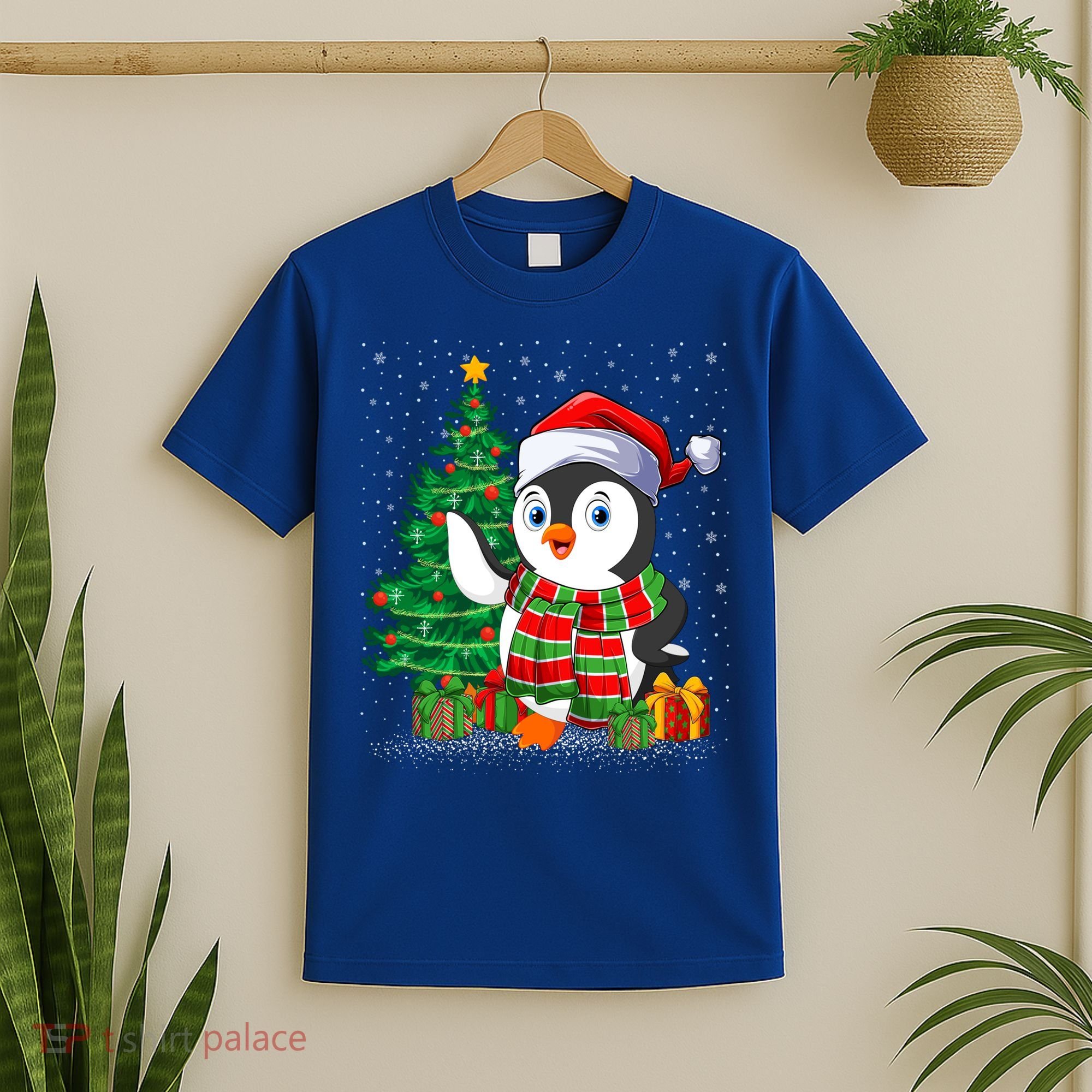 Penguin Christmas Tree Lights Santa Penguin Xmas Cute Gift T-Shirt