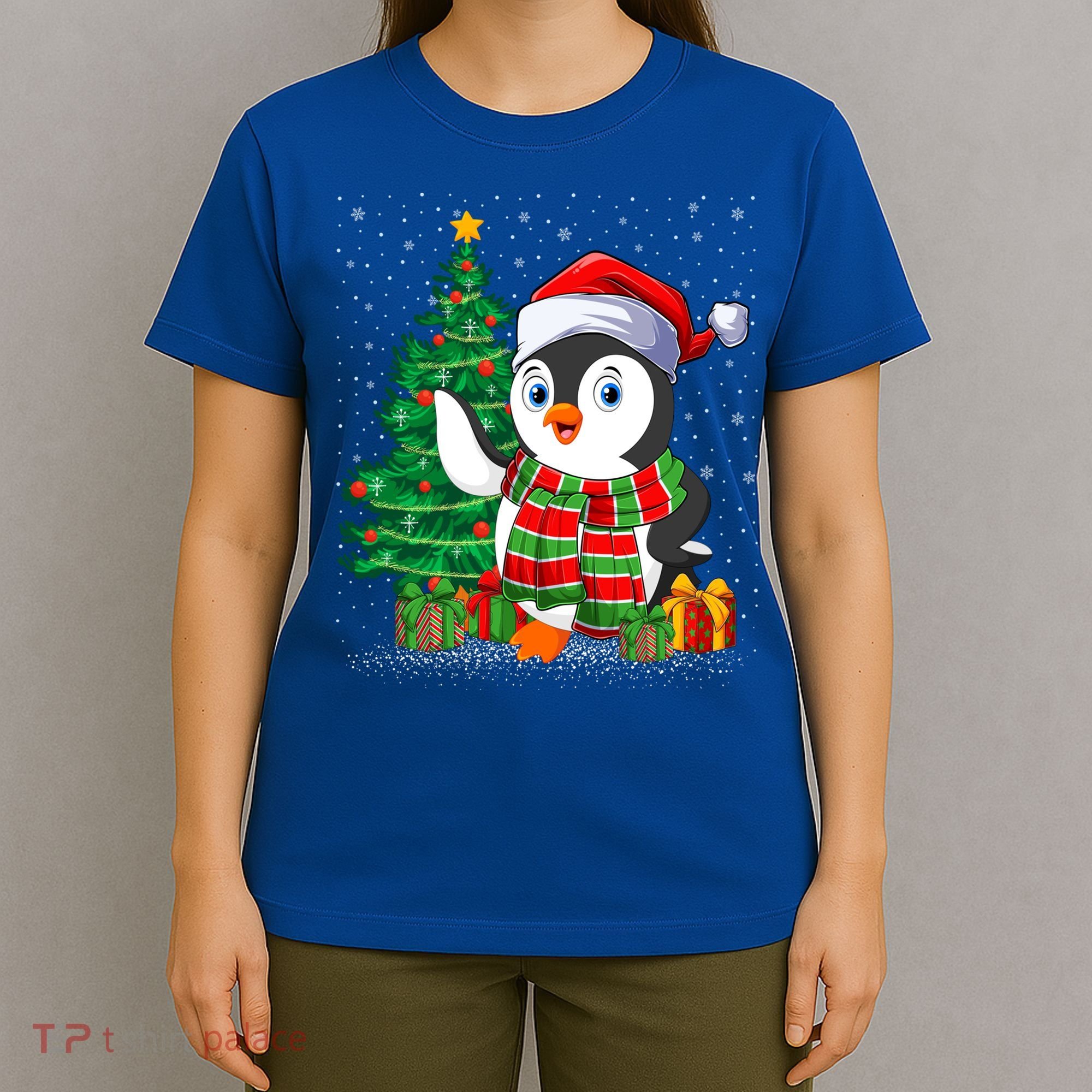 Penguin Christmas Tree Lights Santa Penguin Xmas Cute Gift T-Shirt