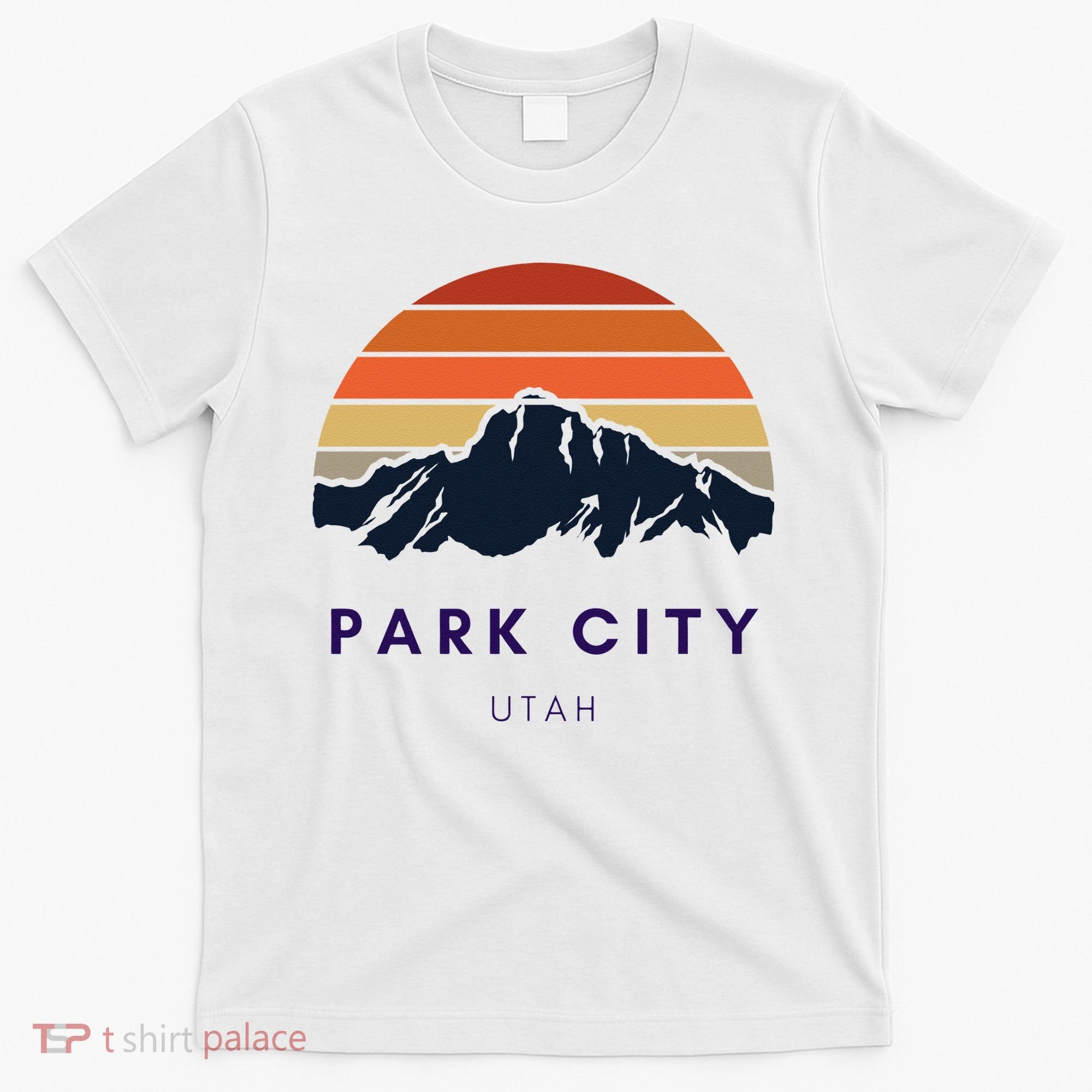 Park City Utah Skiing Snowboarding Hikers Utah Gifts UT T-Shirt