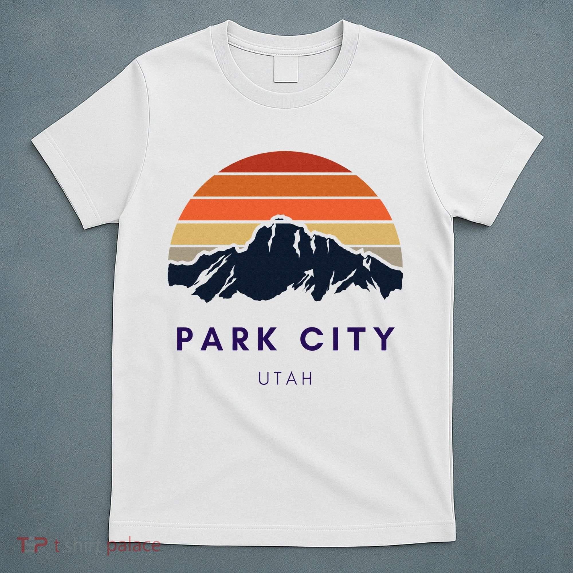Park City Utah Skiing Snowboarding Hikers Utah Gifts UT T-Shirt