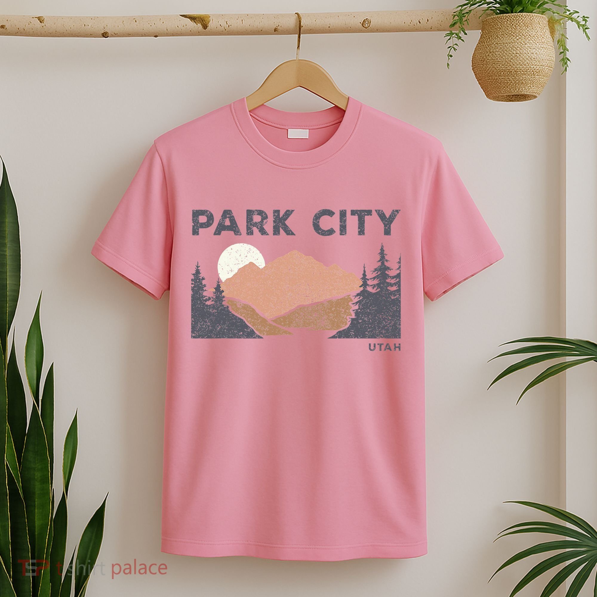 Park City Utah Faded Mountain Forest Hiking T-Shirt