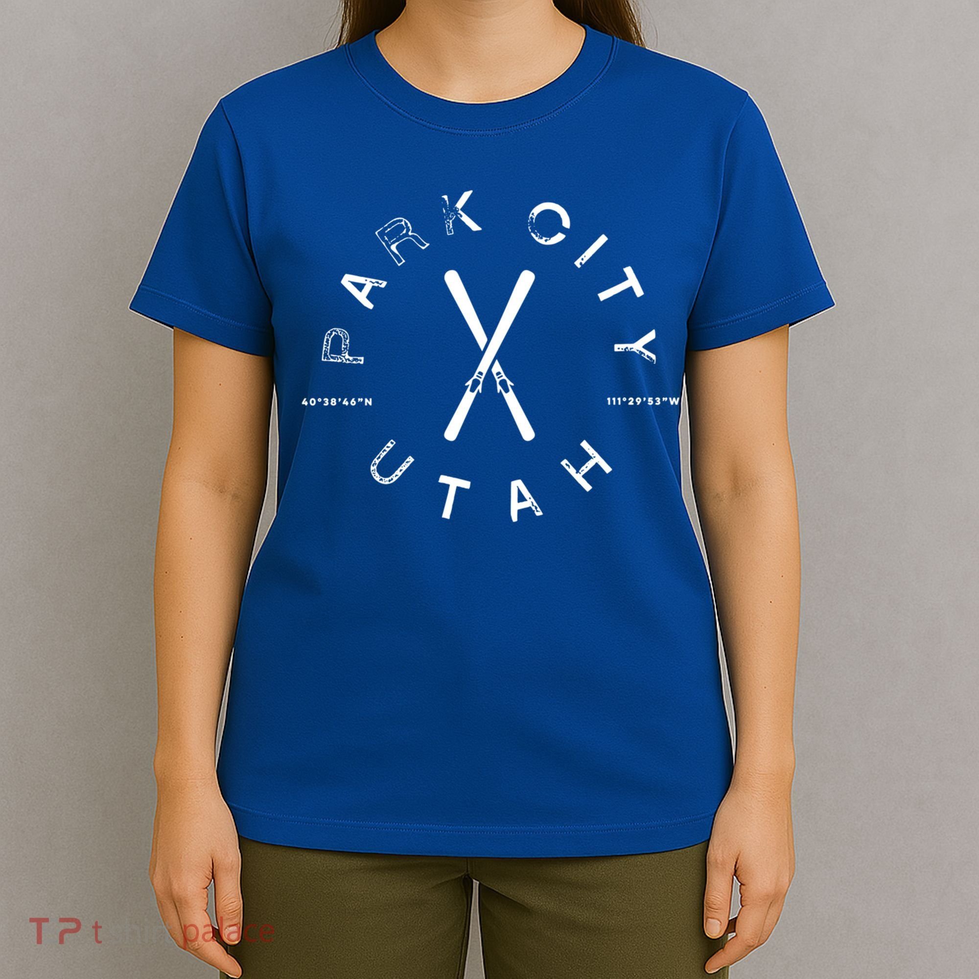 Park City Utah Vintage Retro Skiing Gift Great Gift T-Shirt