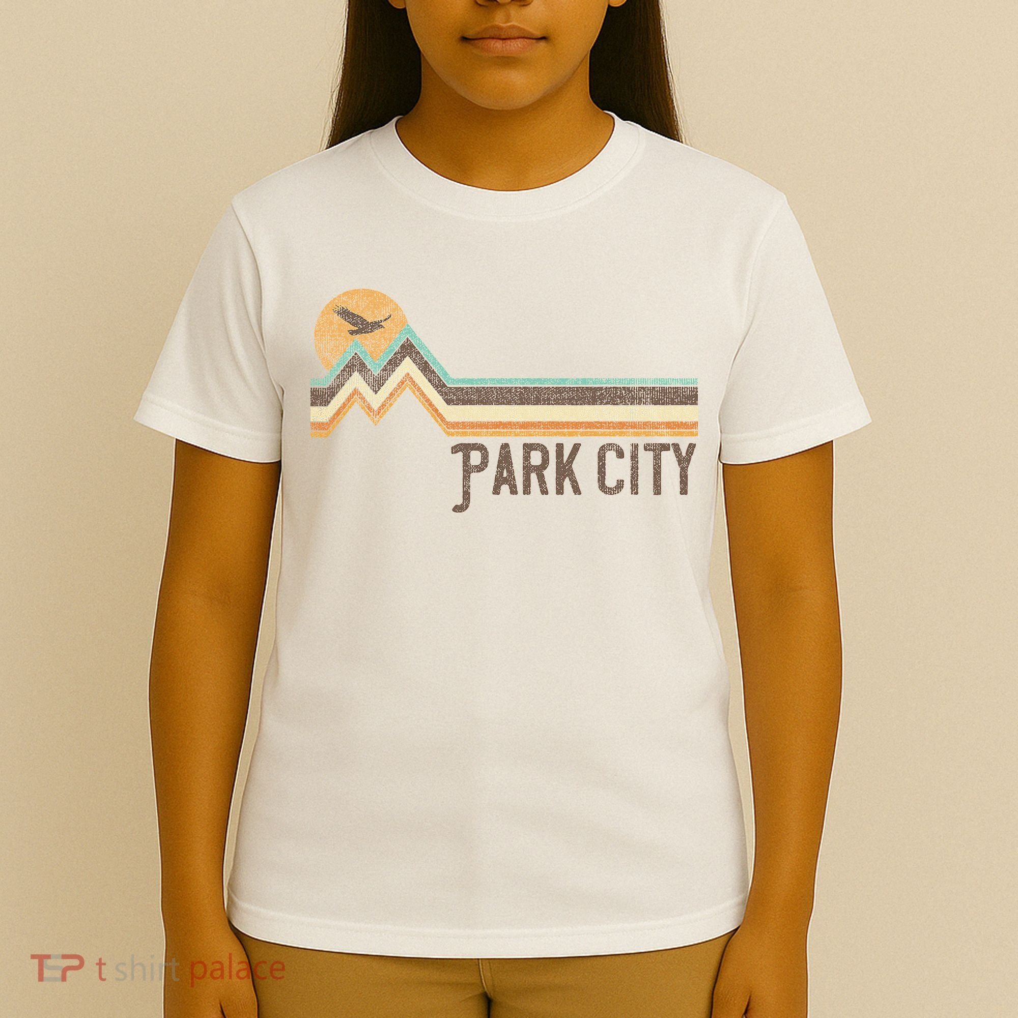 Park City Utah 70S 80S Retro Style Vintage Distressed Gift T-Shirt
