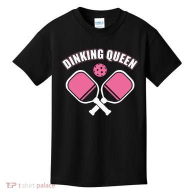 PicklebalI Dinking Queen Wo Pickleball Player Kids T-Shirt