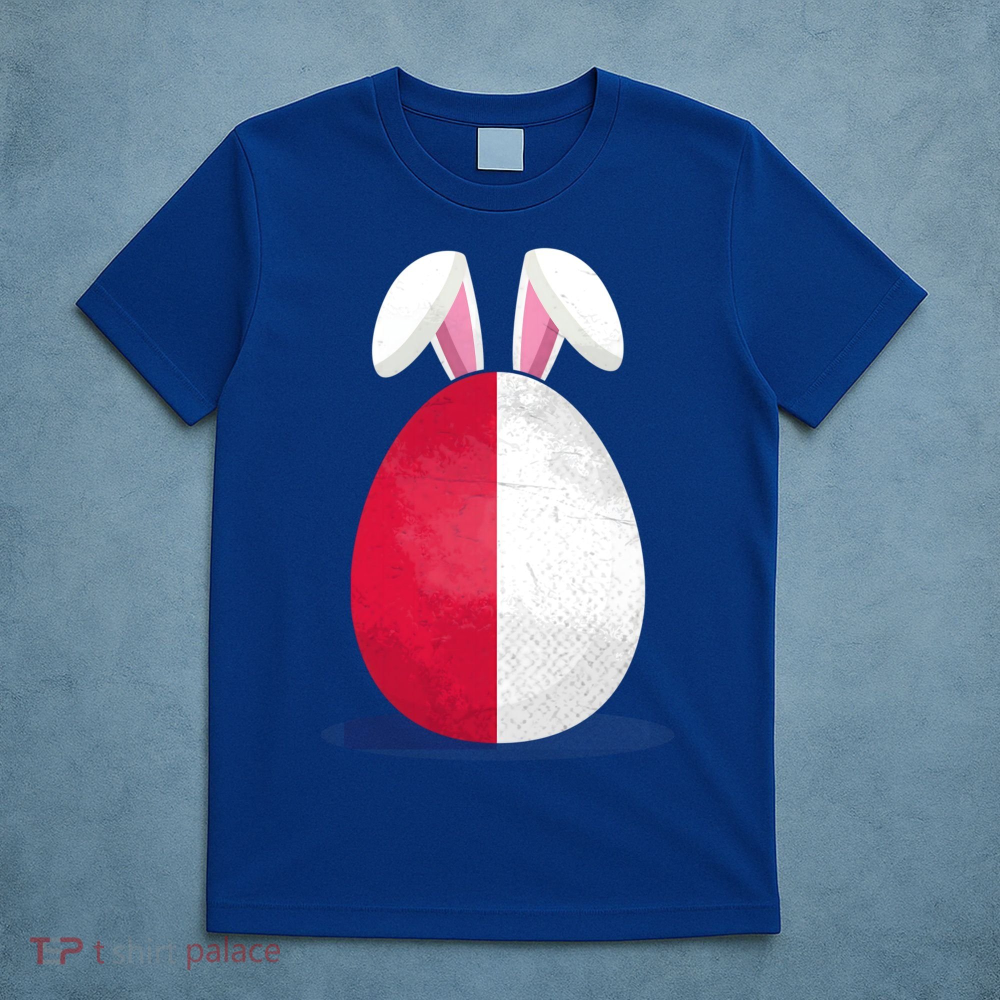 Poland Flag Egg Bunny Ears Polish Easter Sunday Great Gift T-Shirt
