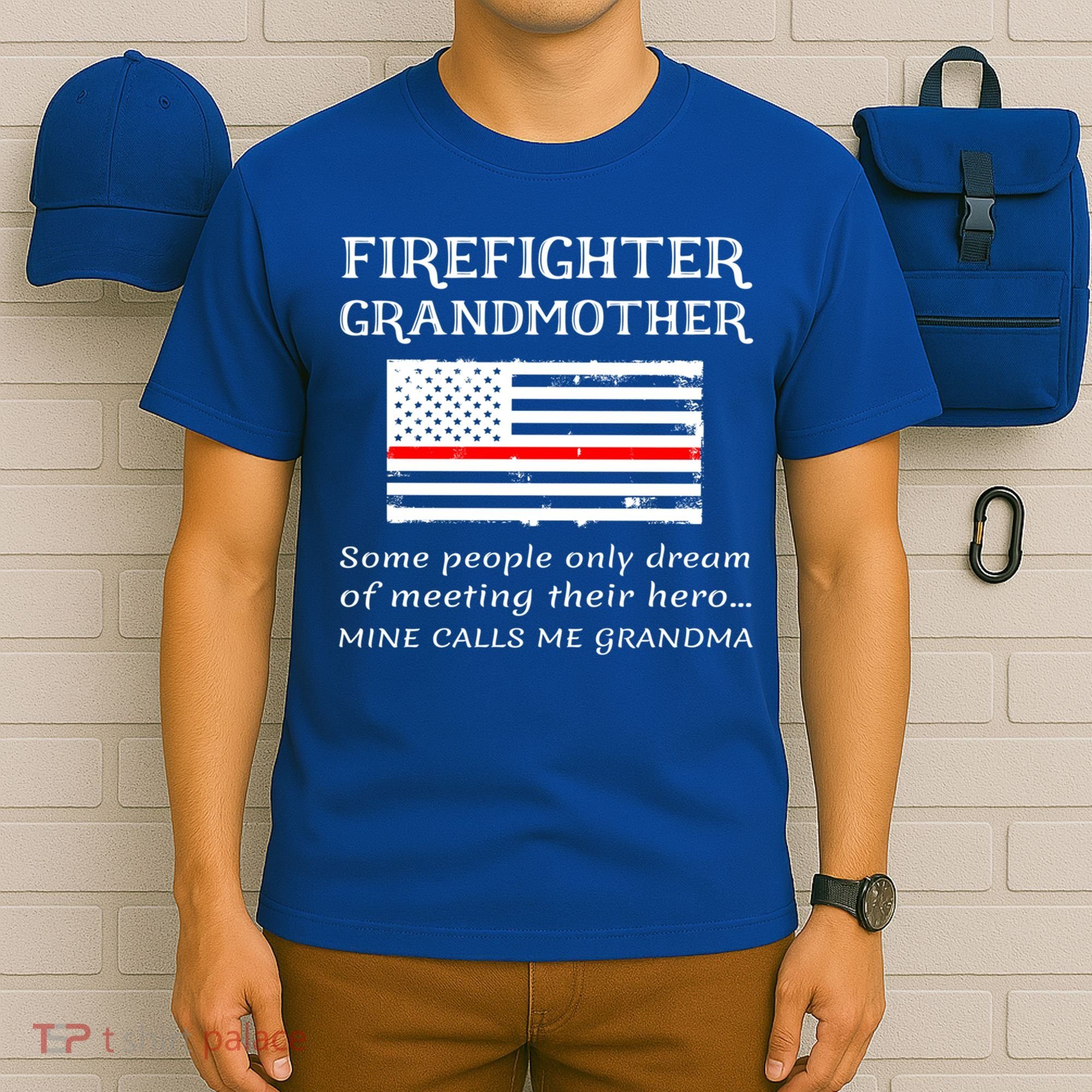 Proud Firefighter Grandmother Fire Fire Grandma Flag Cute Gift T-Shirt