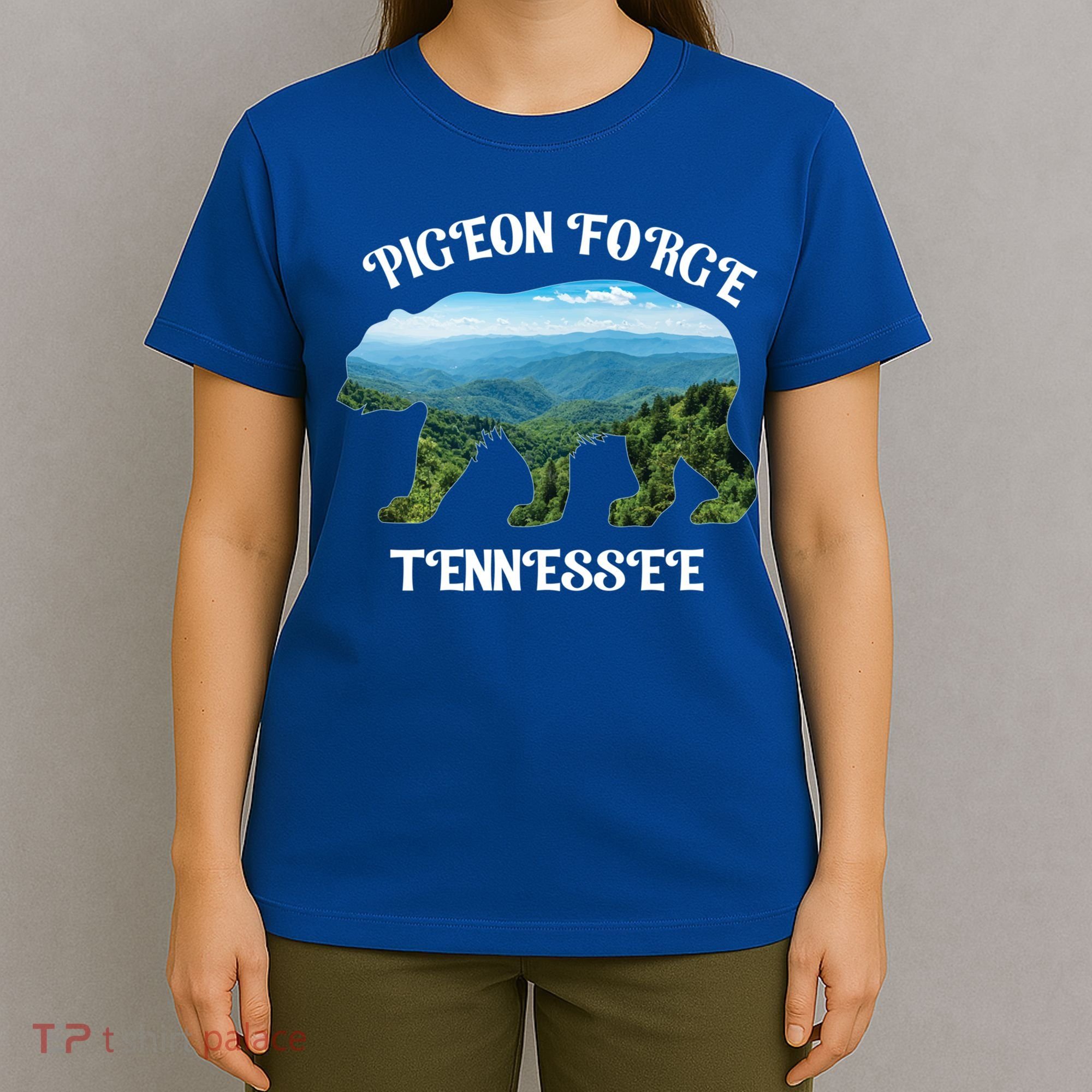 Pigeon Forge Tennessee Bear Great Smoky Mountains Souvenirs Gift T-Shirt