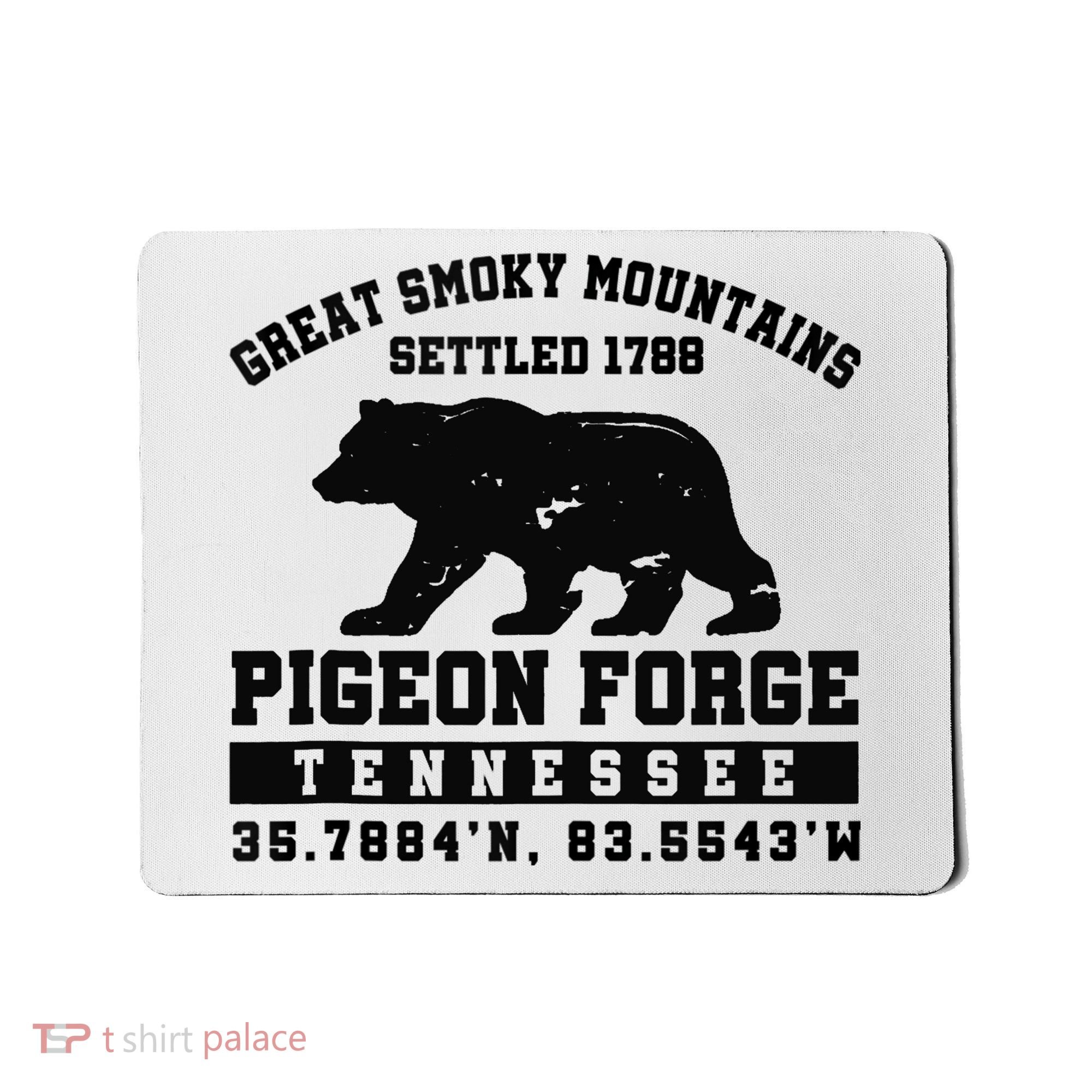Pigeon Forge Tennessee Bear Great Smoky Mountains Mousepad