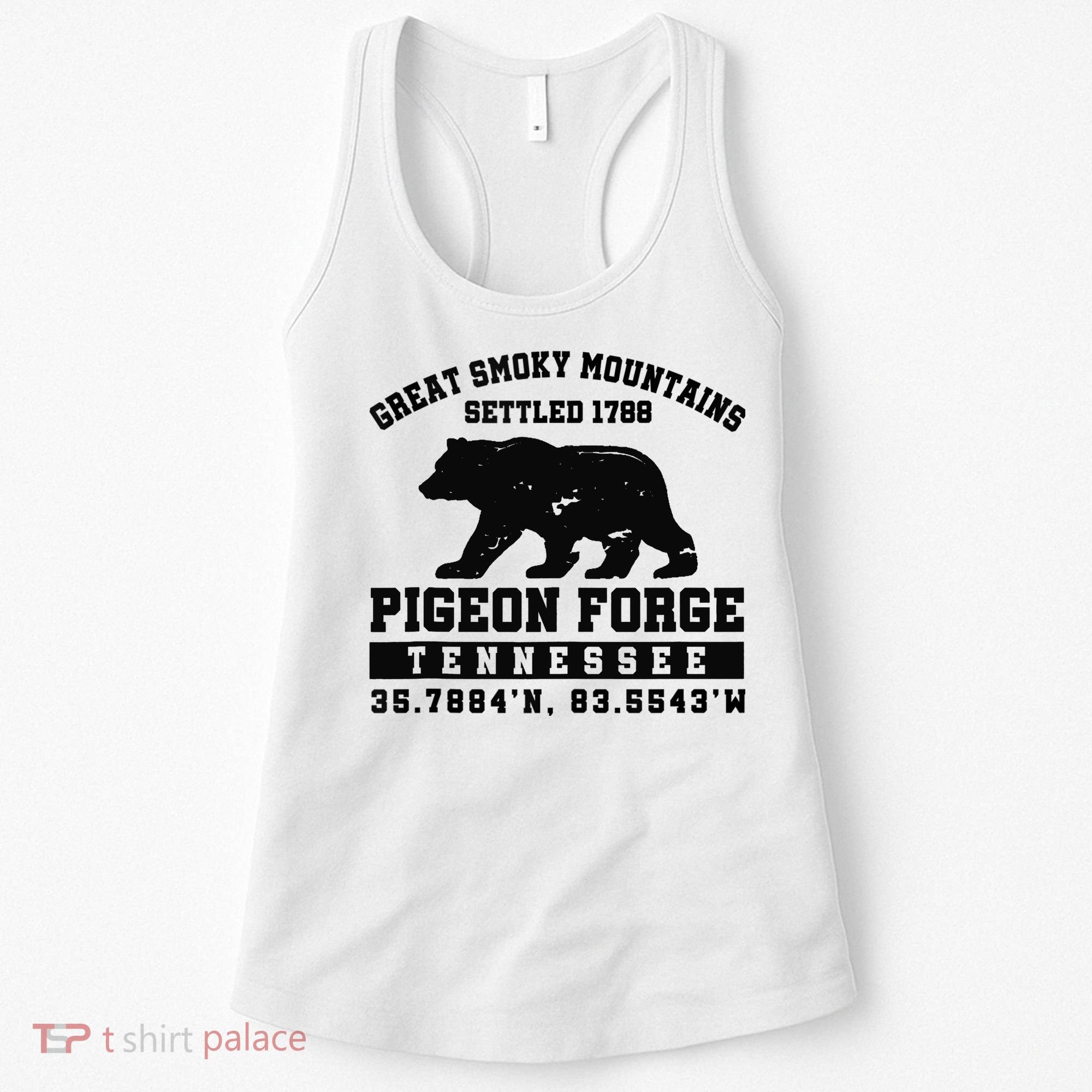 Pigeon Forge Tennessee Bear Great Smoky Mountains Women's Tank Top