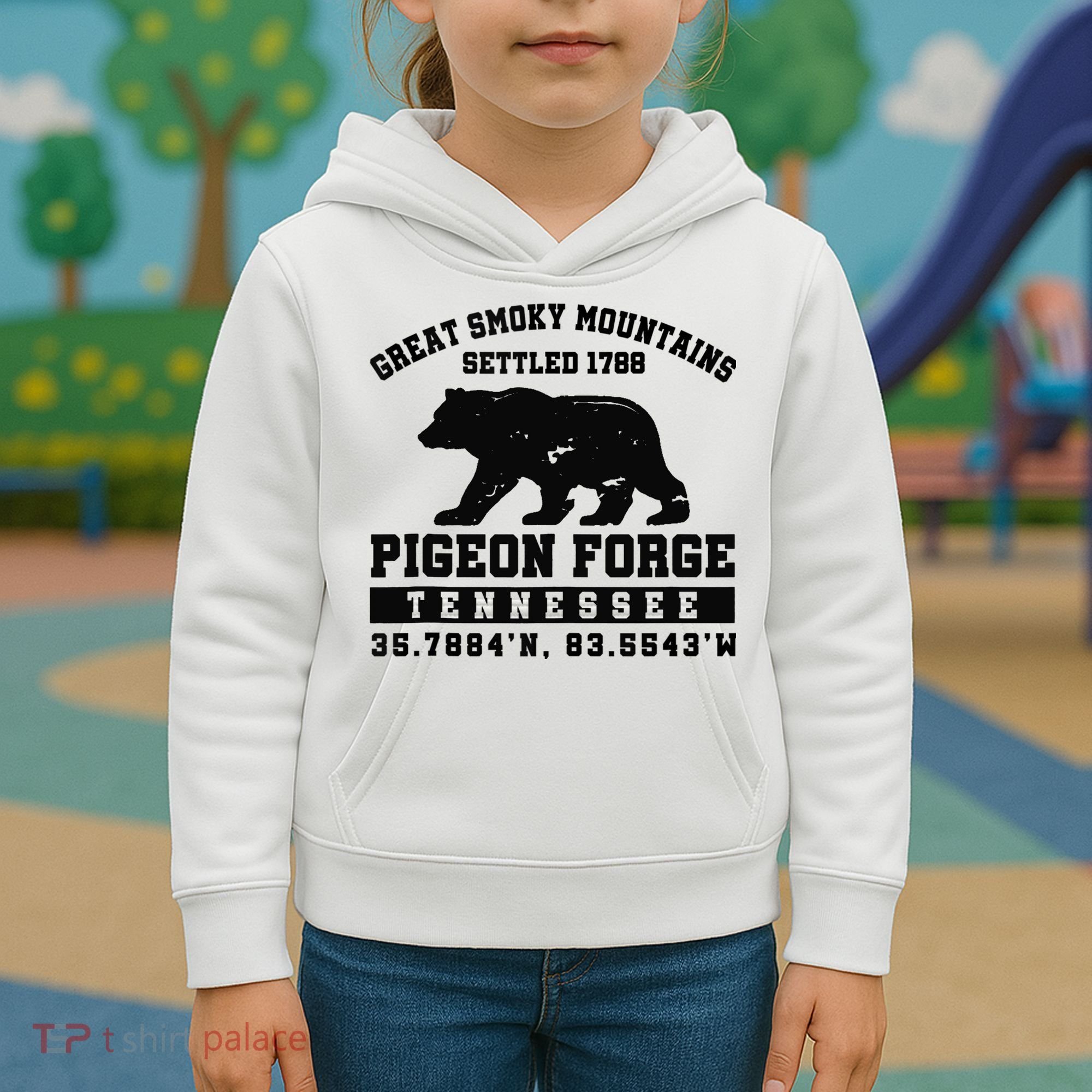 Pigeon Forge Tennessee Bear Great Smoky Mountains Kids Hoodie