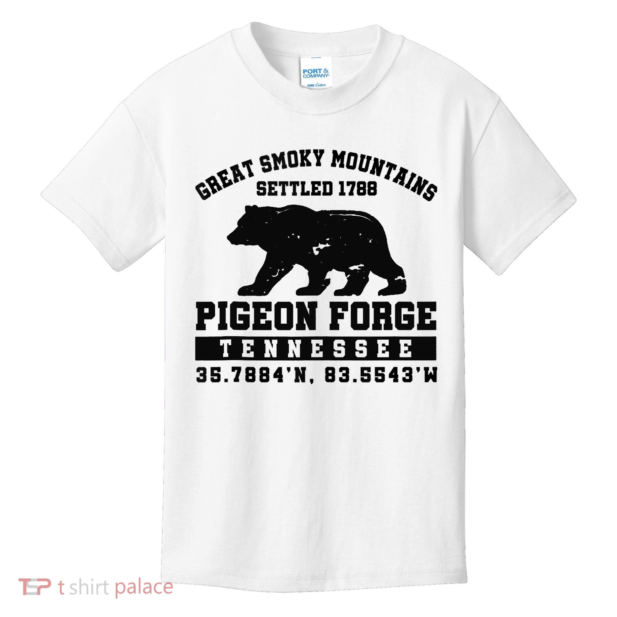 Pigeon Forge Tennessee Bear Great Smoky Mountains Kids T-Shirt