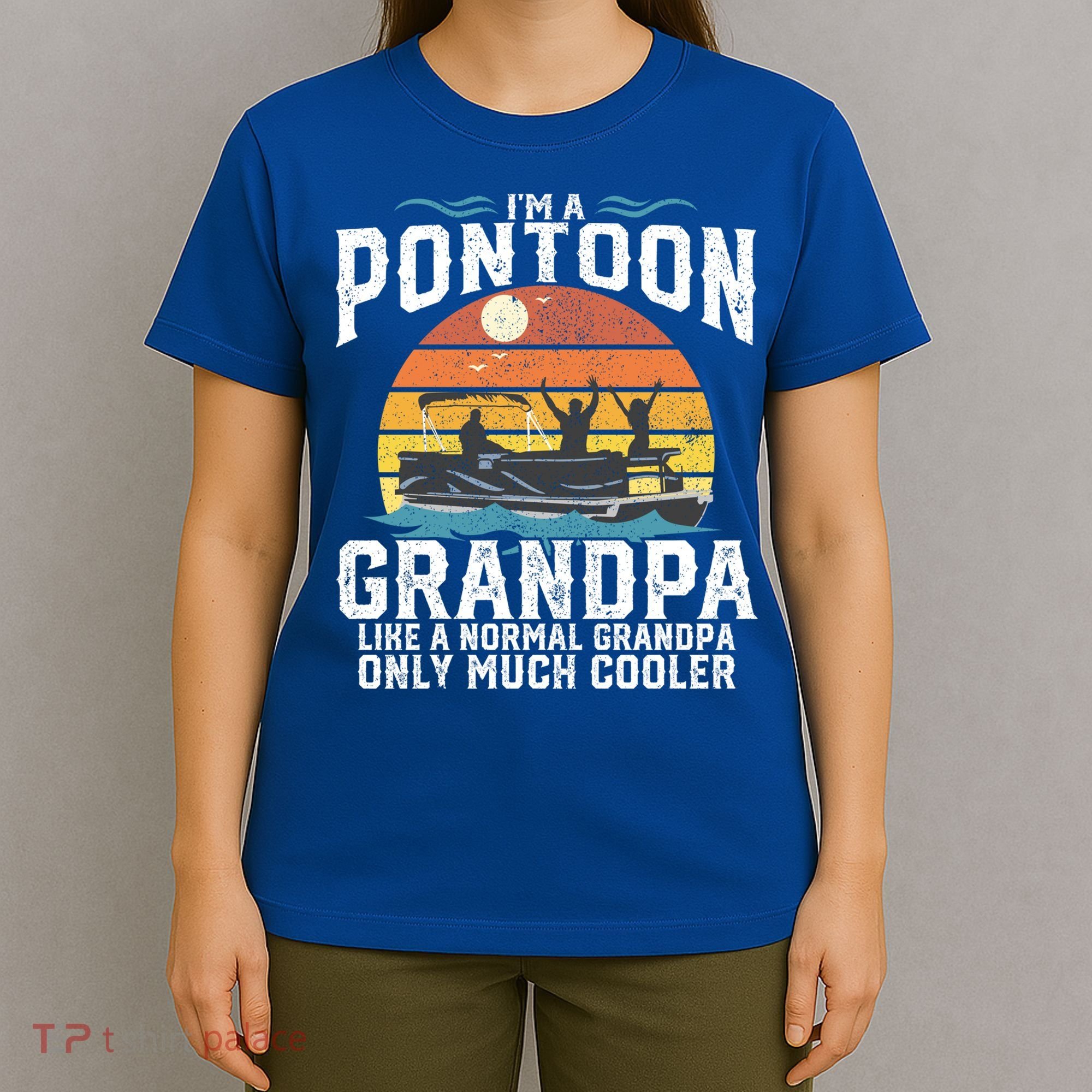 Pontoon Grandpa Captain Retro Funny Boating Fathers Day Gift T-Shirt