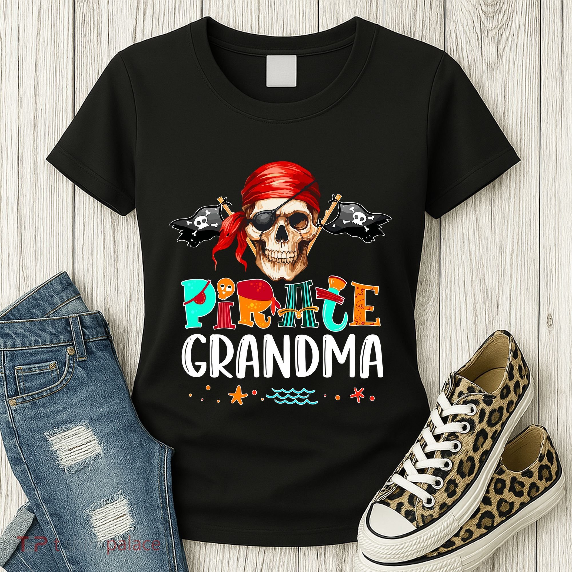 Pirate Grandma Funny Birthday Pirate Day Family Matching Women's T-Shirt