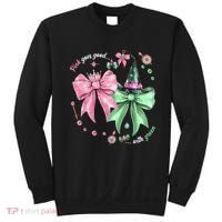 Pink Goes Good With Green Funny Halloween Witch Sweatshirt thumb 0