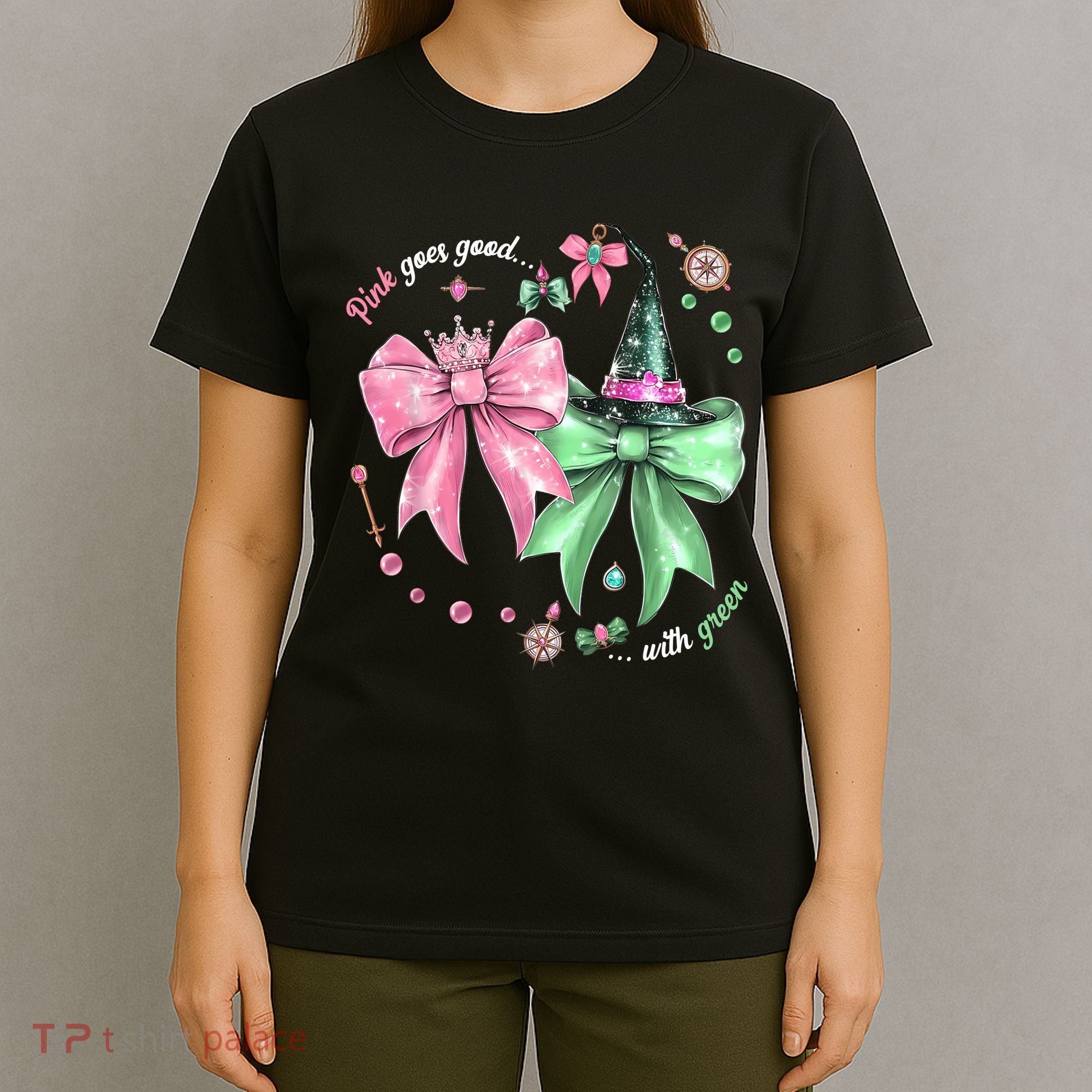 Pink Goes Good With Green Funny Halloween Witch T-Shirt