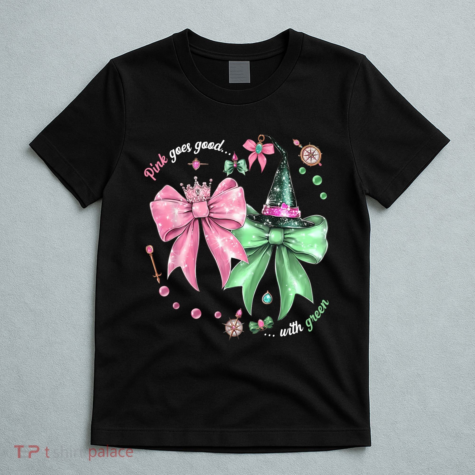 Pink Goes Good With Green Funny Halloween Witch T-Shirt