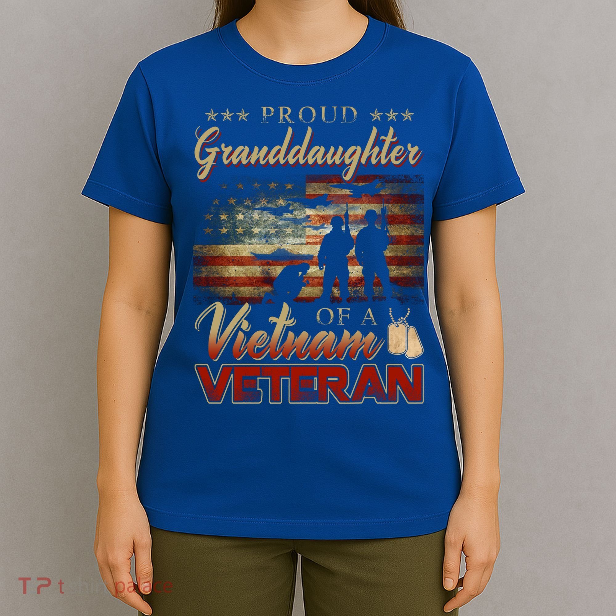 Proud Granddaughter Of A Vietnam Veteran Grandpa Gift T-Shirt
