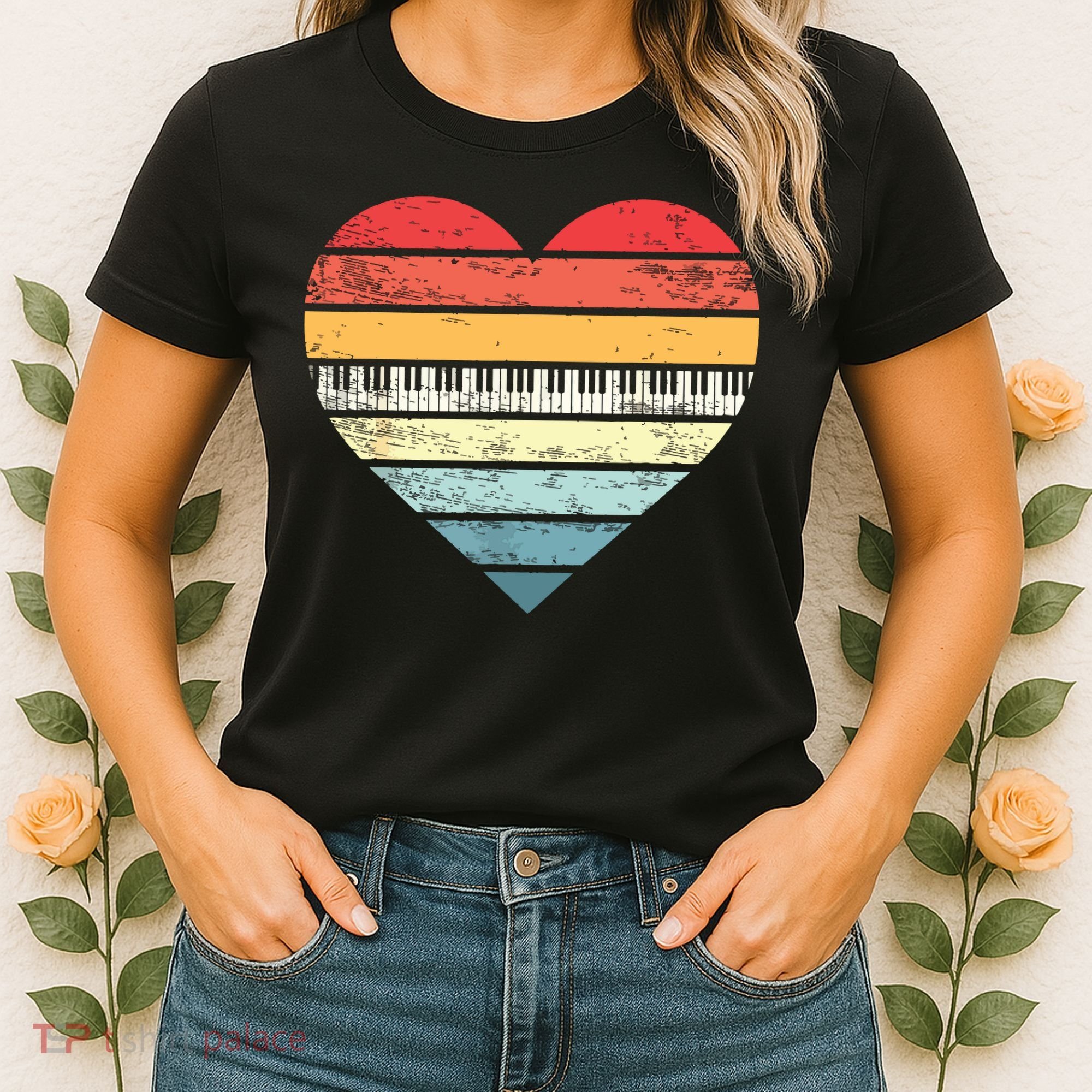Pianist Gifts Retro Sunset Piano Keyboard Player Teacher Women's T-Shirt