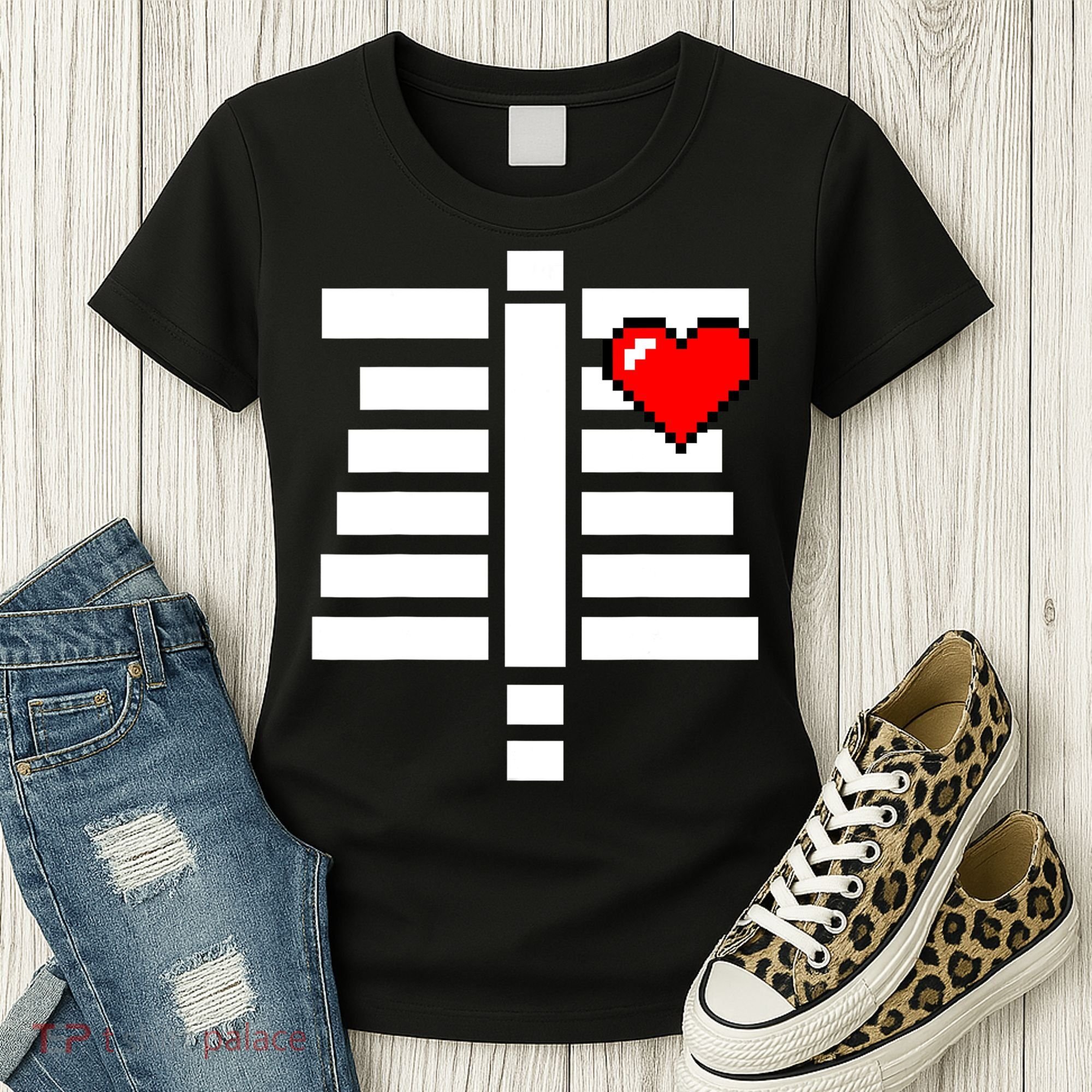 Pixelated Heart Pixel Skeleton Costume Halloween Gaming Women's T-Shirt