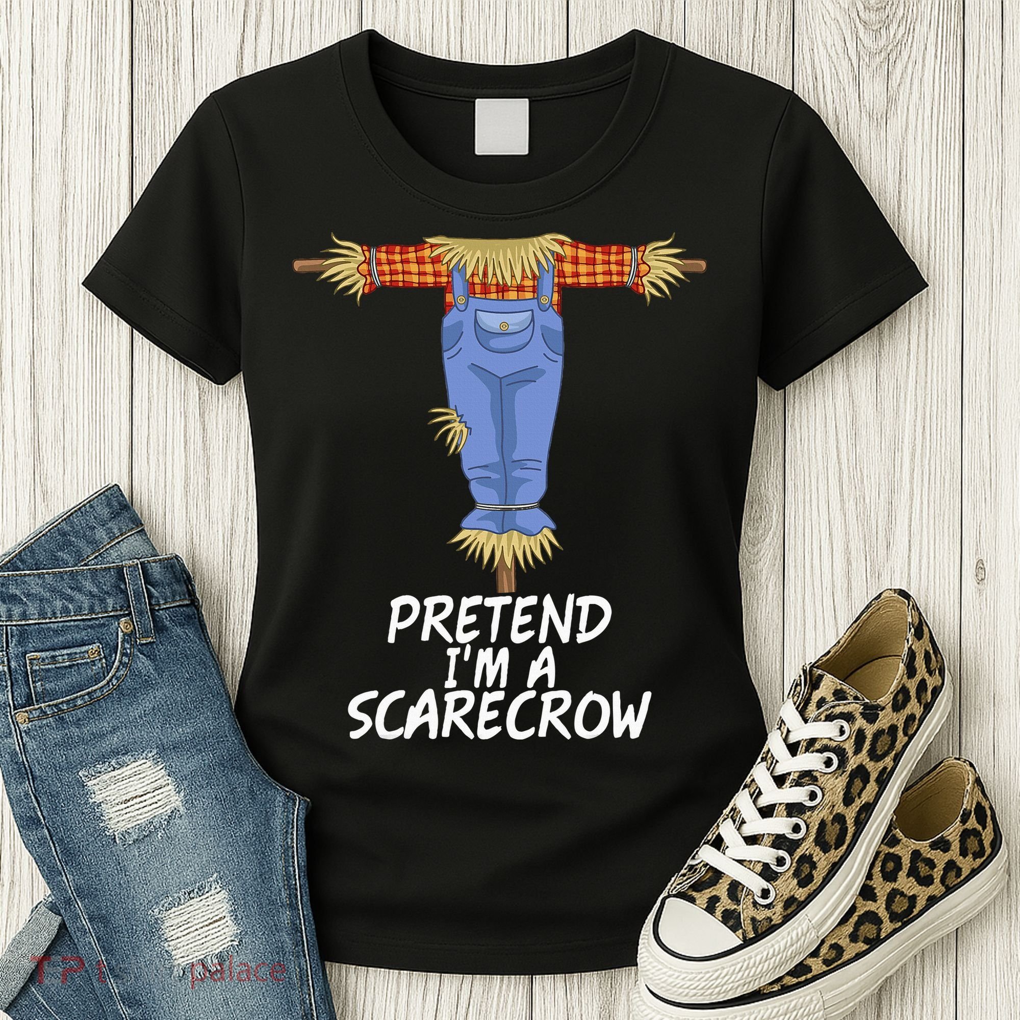 Pretend IM A Scarecrow Funny Lazy Halloween Costume Women's T-Shirt