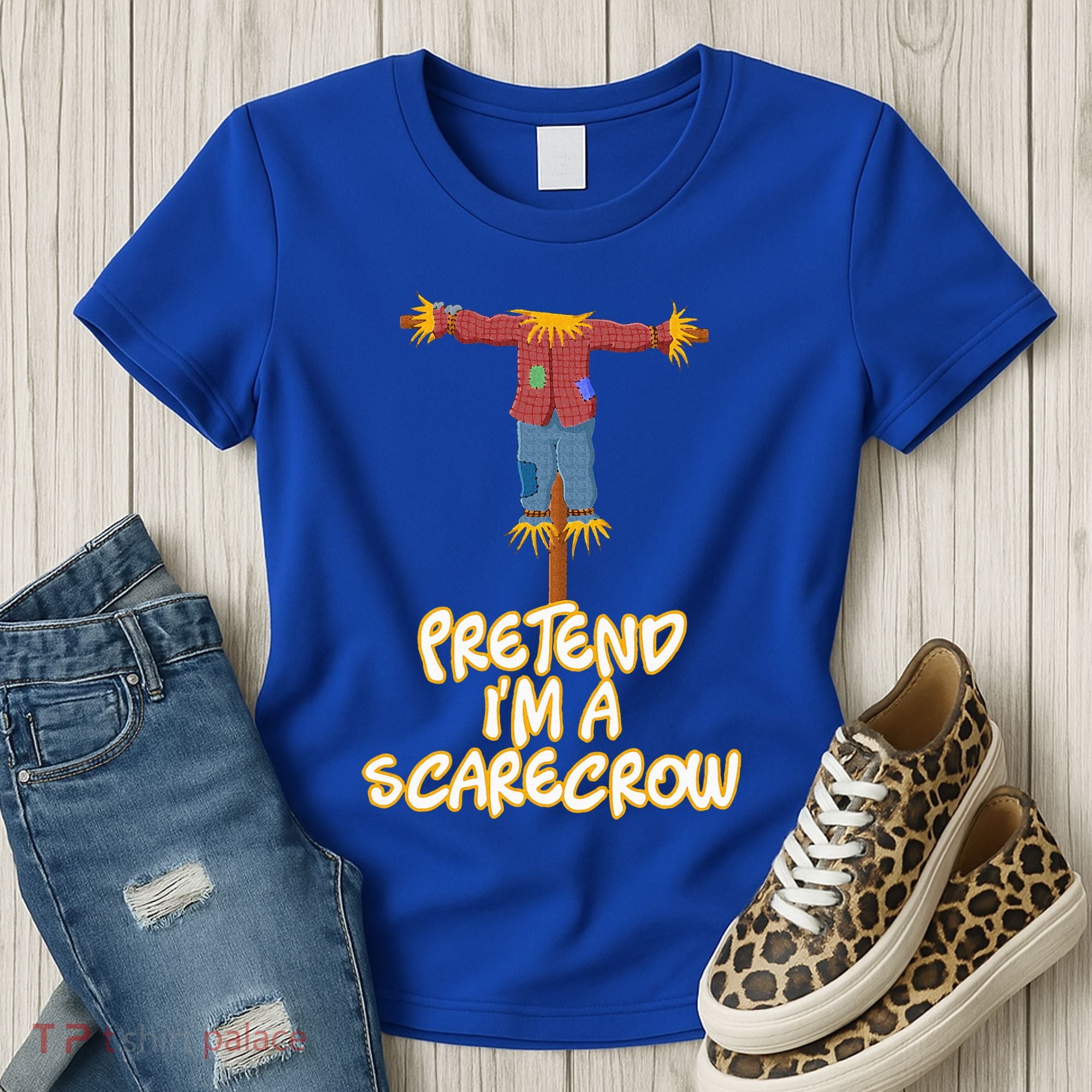 Pretend I'm a Scarecrow Halloween Lazy Scarecrow Costume Women's T-Shirt