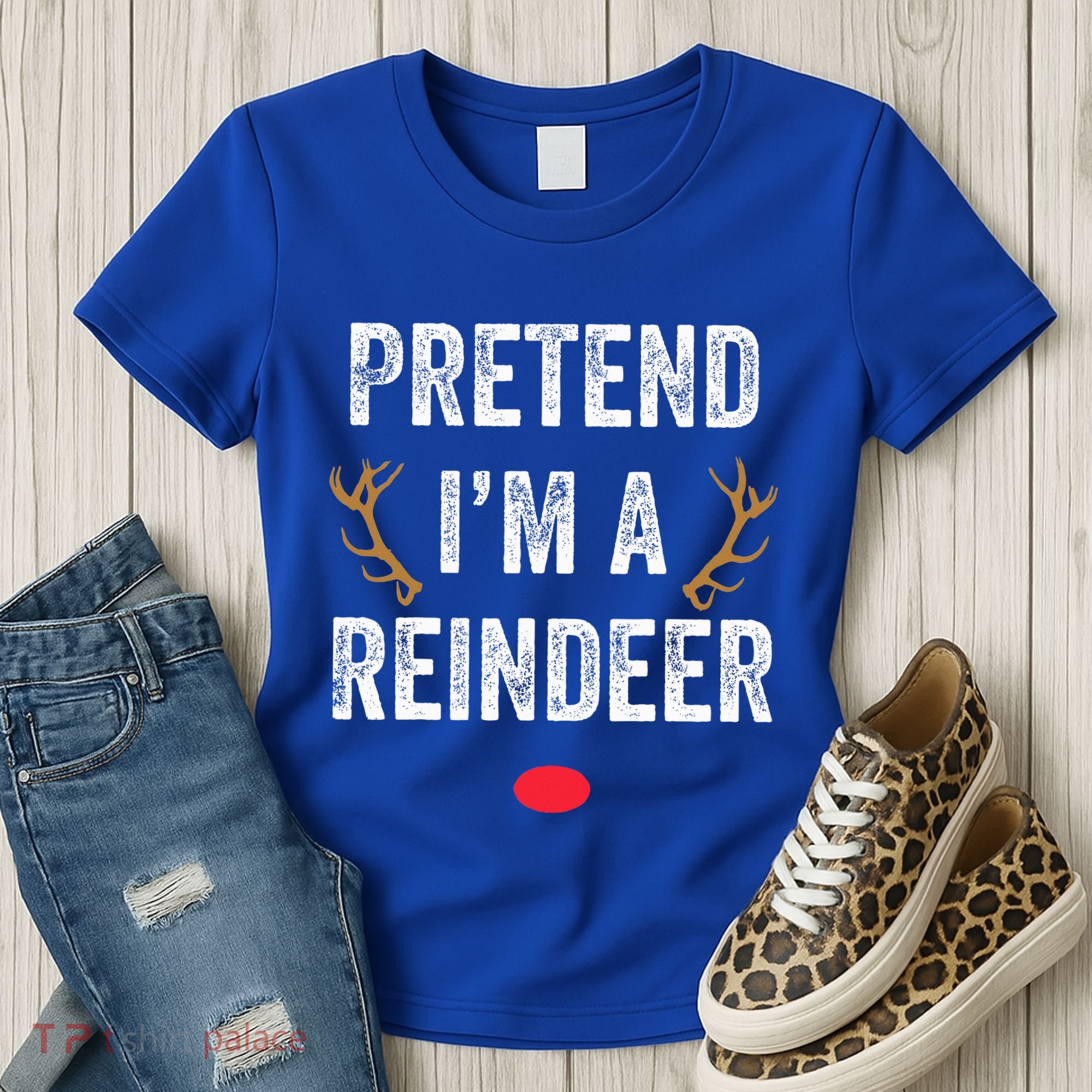 Pretend I'm A Reindeer Funny Lazy Christmas Costume Women's T-Shirt