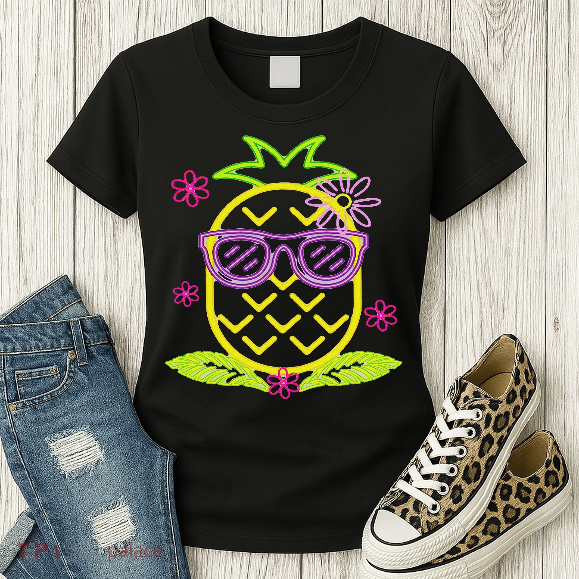 Pineapple In Hawaii S Luau Party Pineapple For A Hawaiian Party  Women's T-Shirt