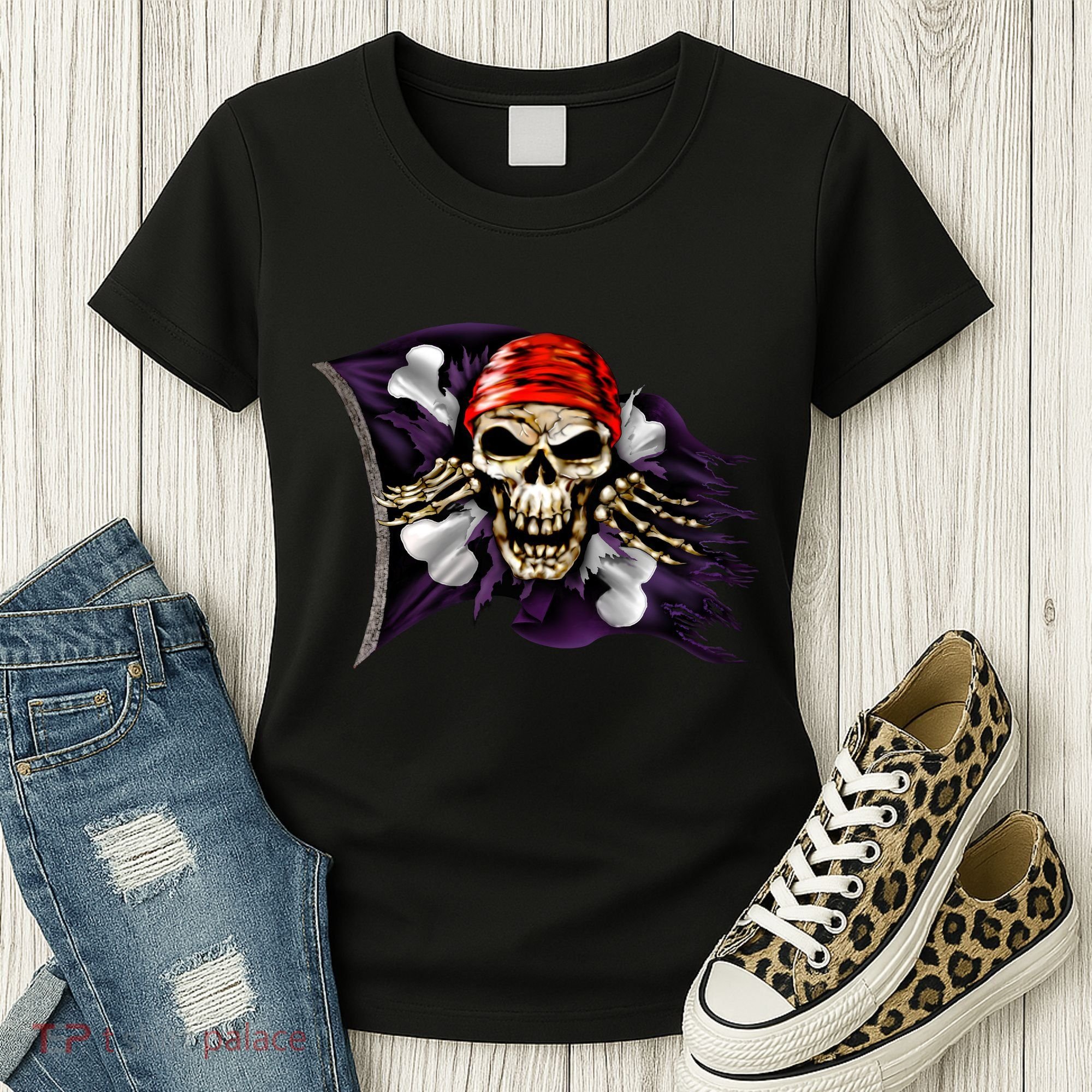 Pirate Skull Flag Women's T-Shirt