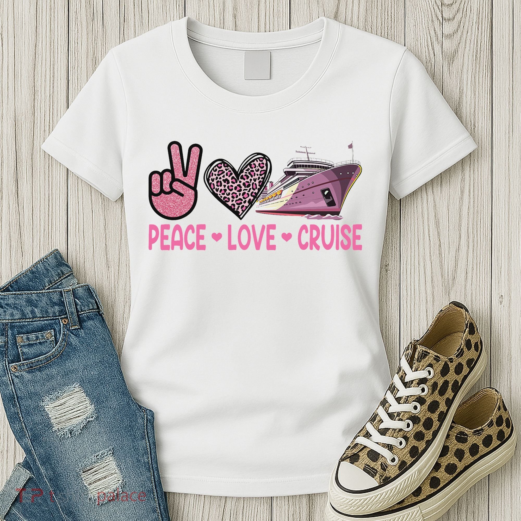 Peace Love Cruise Travel Leopard Heart Funny Gift For Women's T-Shirt