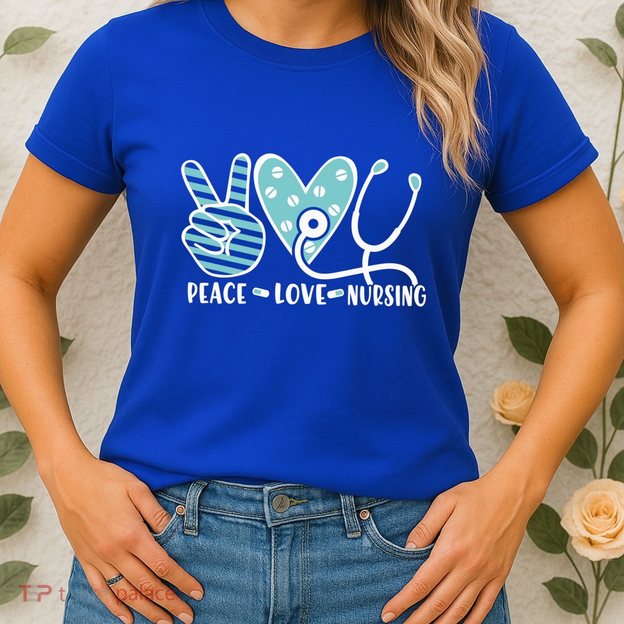 Peace Love Nursing Phonendoscope Heart Funny Nurse Medical Great Gift Women's T-Shirt