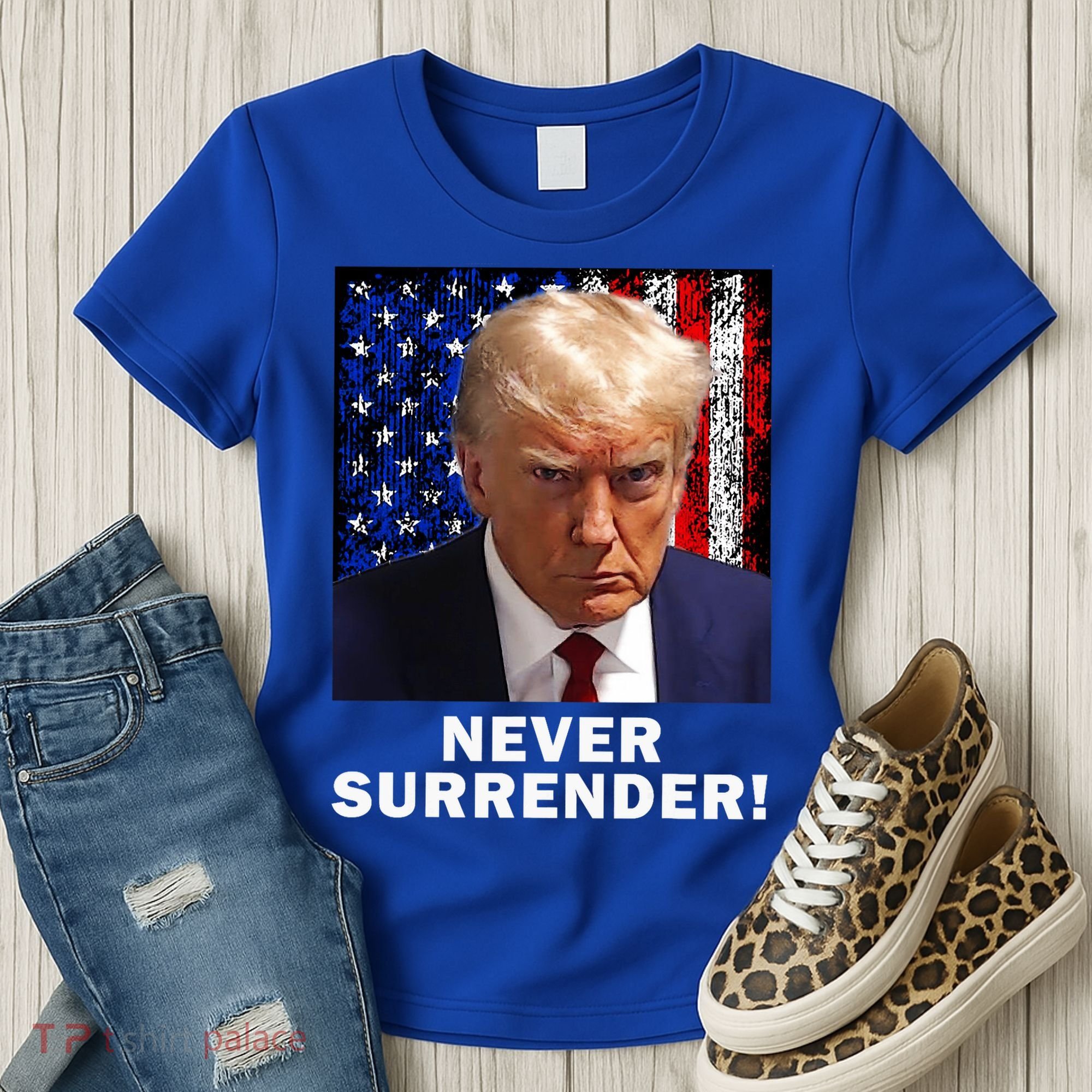 President Legend Trump 2024 Mugshot Never Surrender Women's T-Shirt