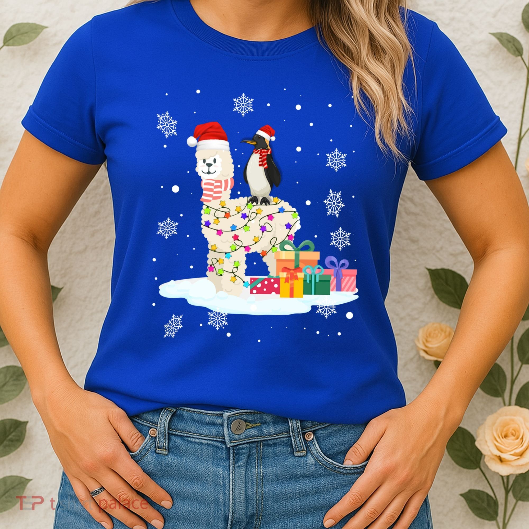 Penguins Lover Xmas Lighting Penguin Riding Llama Christmas Funny Gift Women's T-Shirt