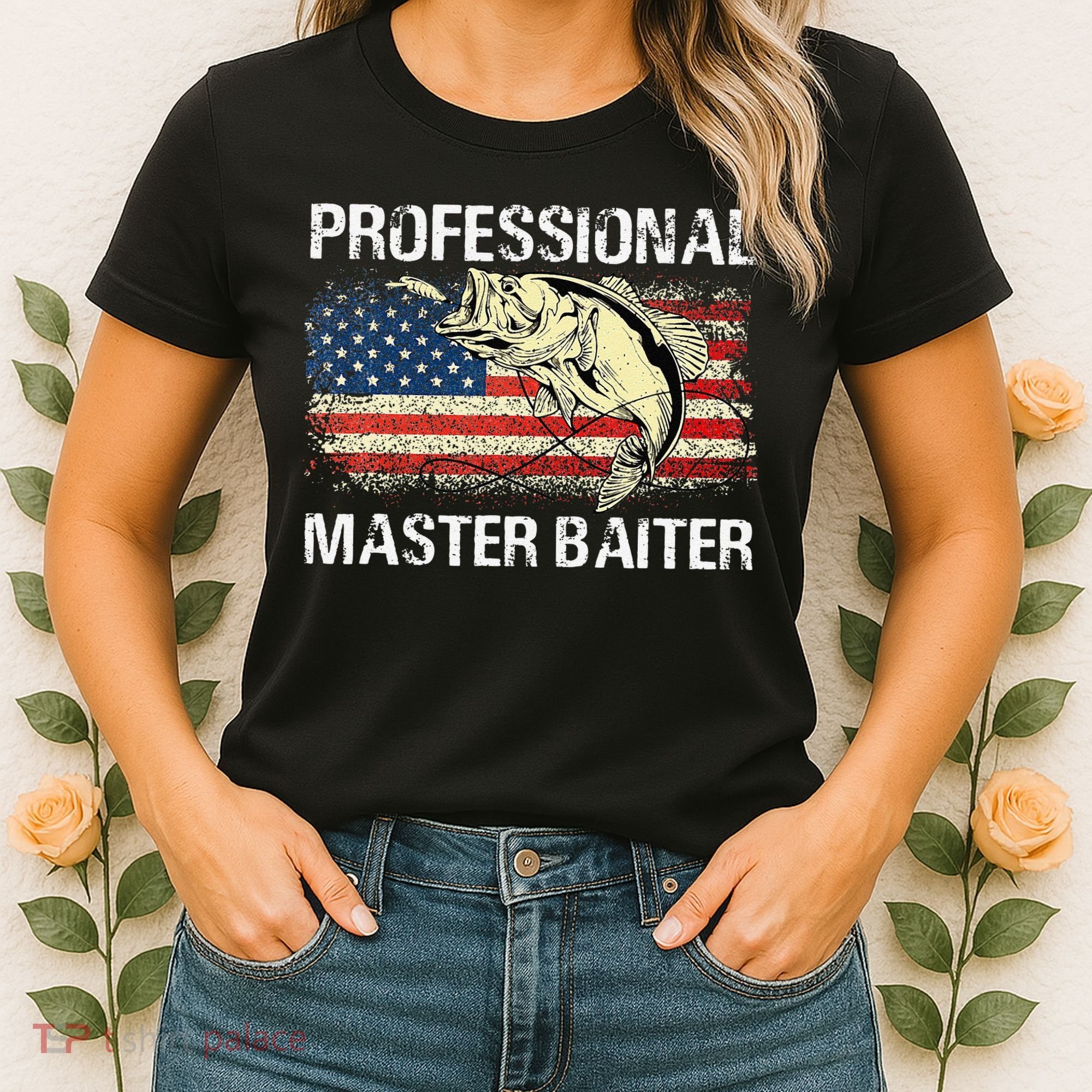 Professional Master Baiter Retro American Flag Funny Fishing Women's T-Shirt