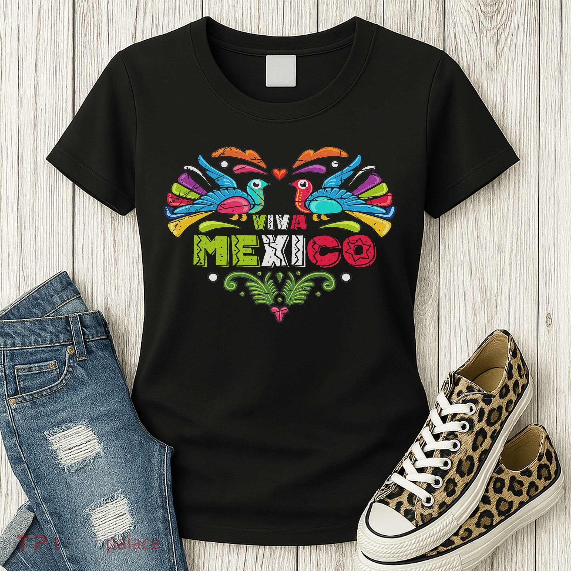 Proud Mexican Flag Peacock Animal Gift Viva Mexico Women's T-Shirt