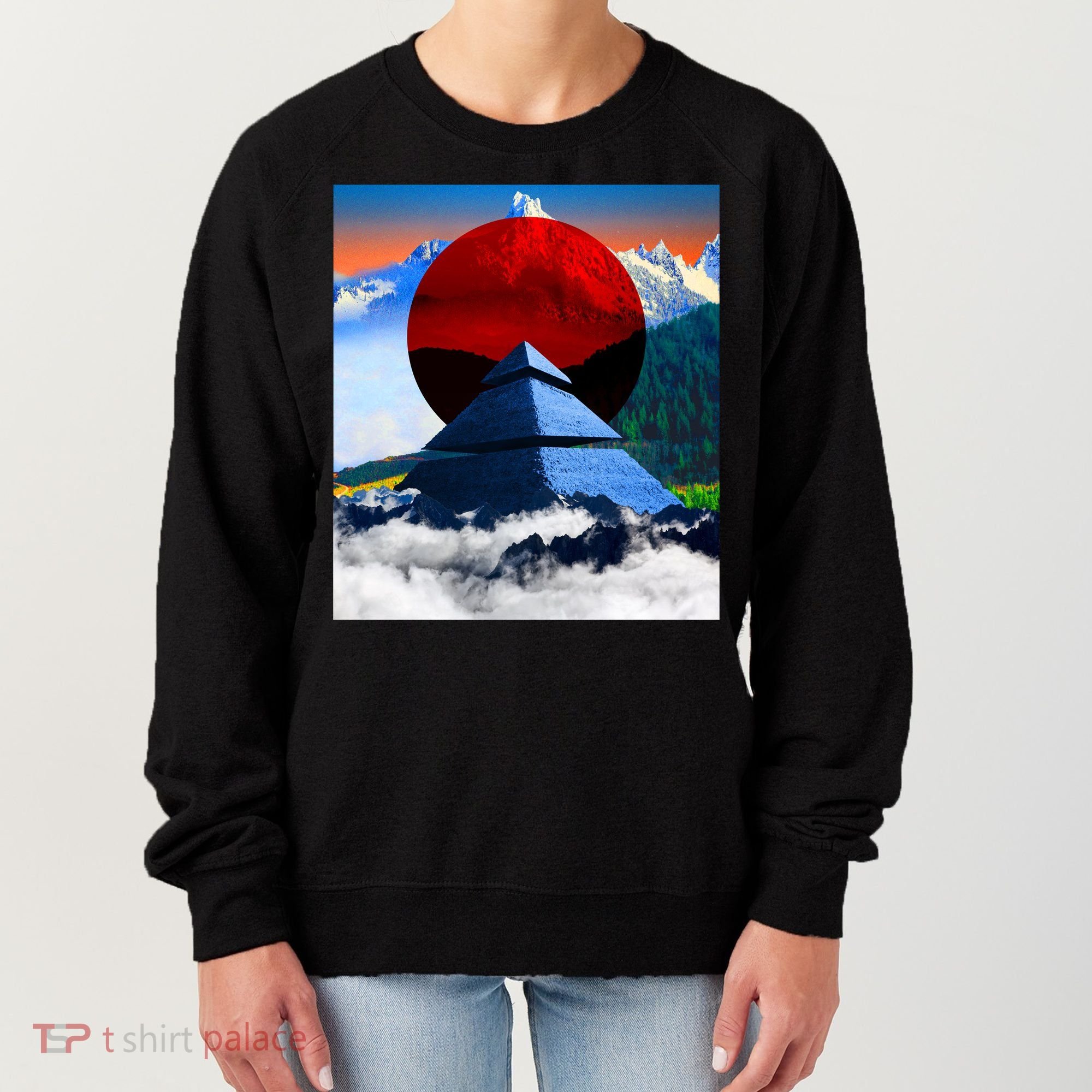 Pyramid Mountain Landscape Art Women's Sweatshirt