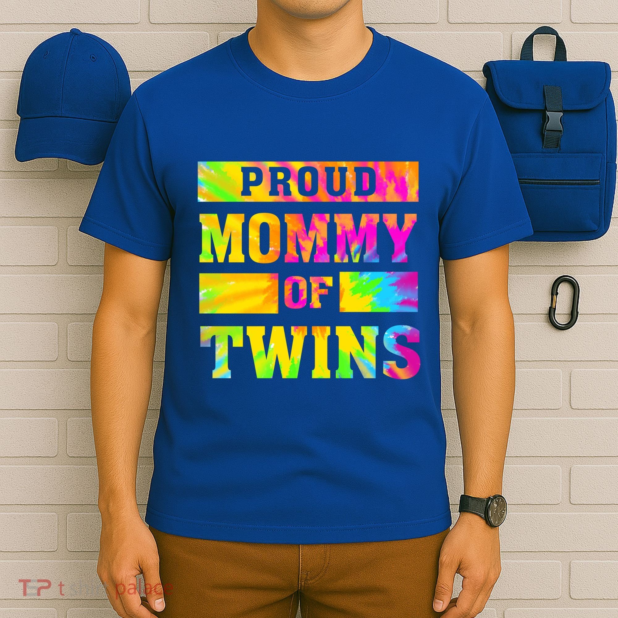 Proud Mommy Of Twins Gift Mother Twin Mom Cute Gift T-Shirt